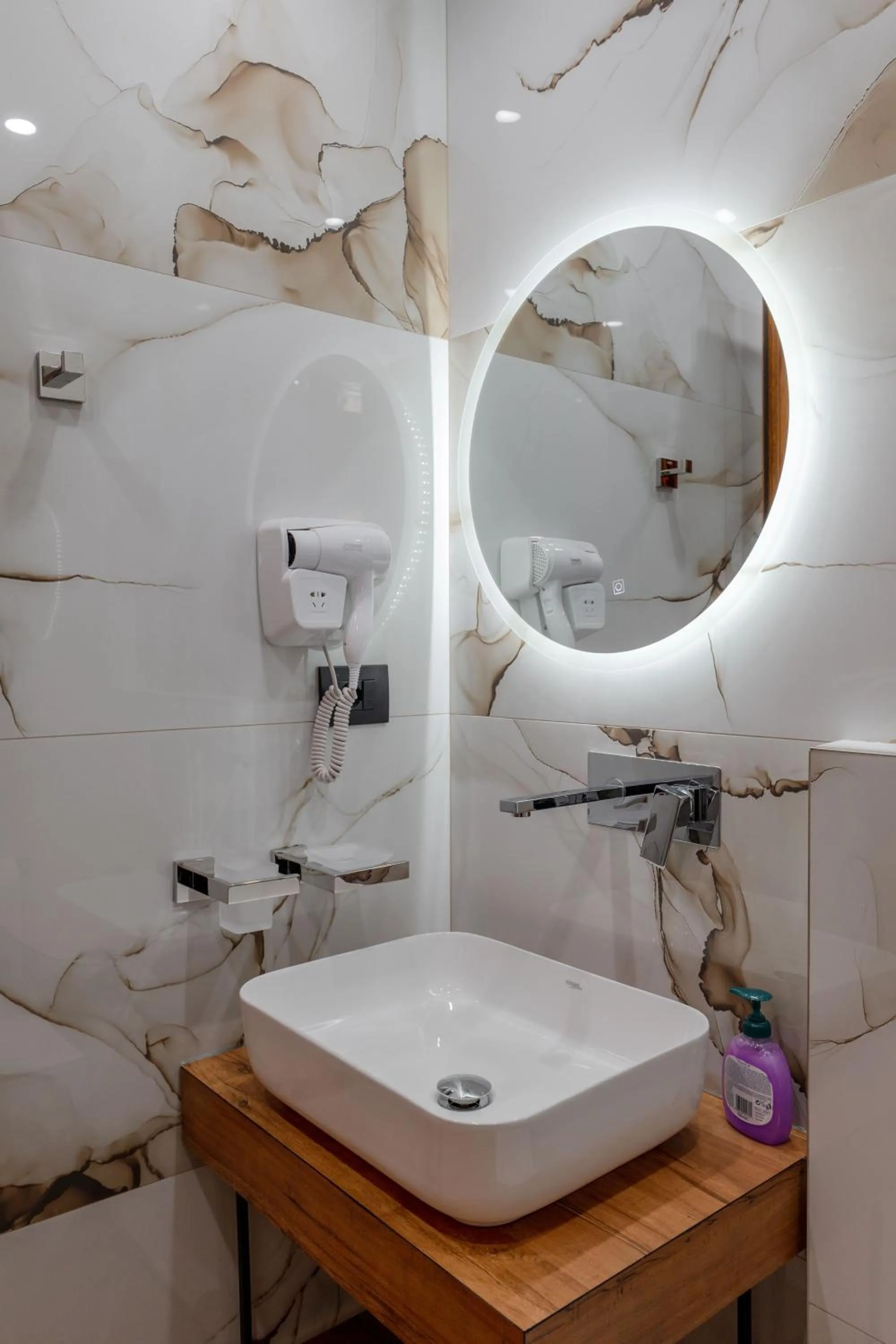 Bathroom in Vila Shpetimi