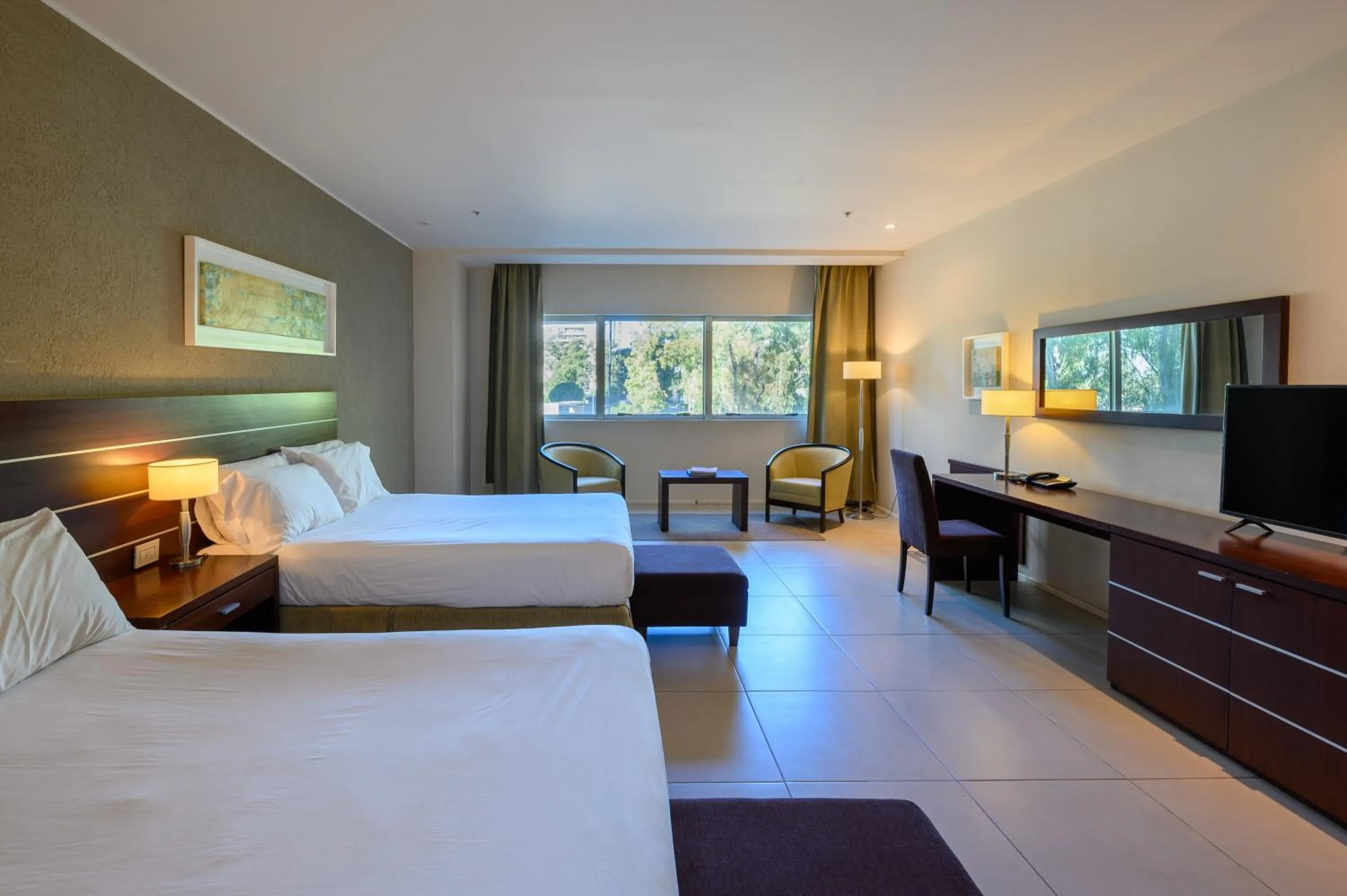 Photo of the whole room, Bed in Orfeo Suites Cordoba