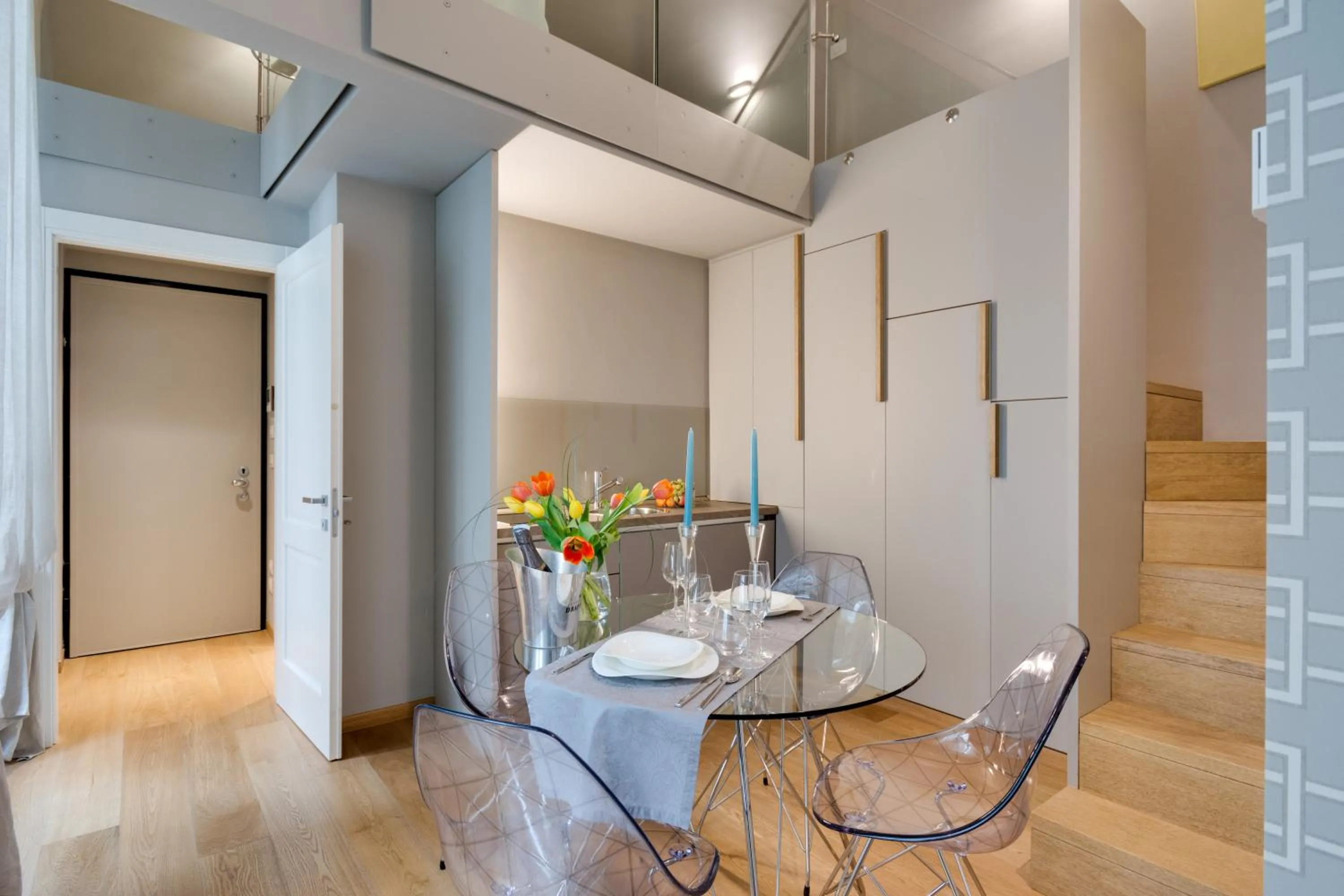 Dining area in Palazzo Del Carretto-Art Apartments and Guesthouse