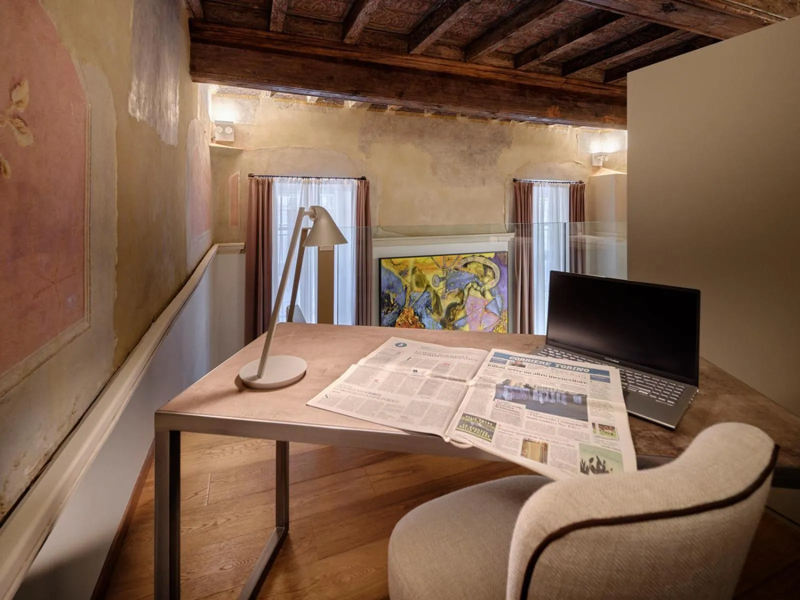 Seating area in Palazzo Del Carretto-Art Apartments and Guesthouse