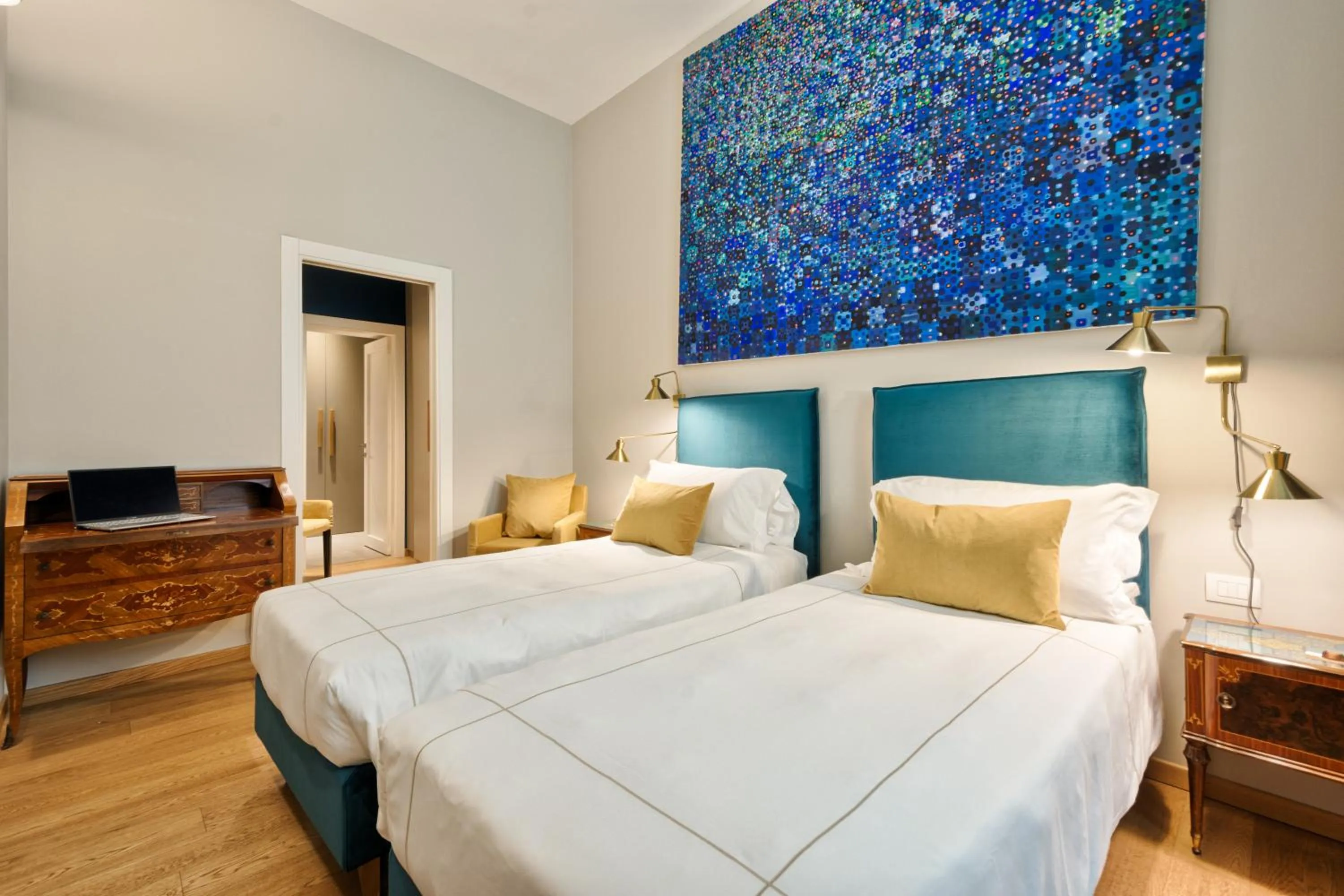 Bed in Palazzo Del Carretto-Art Apartments and Guesthouse