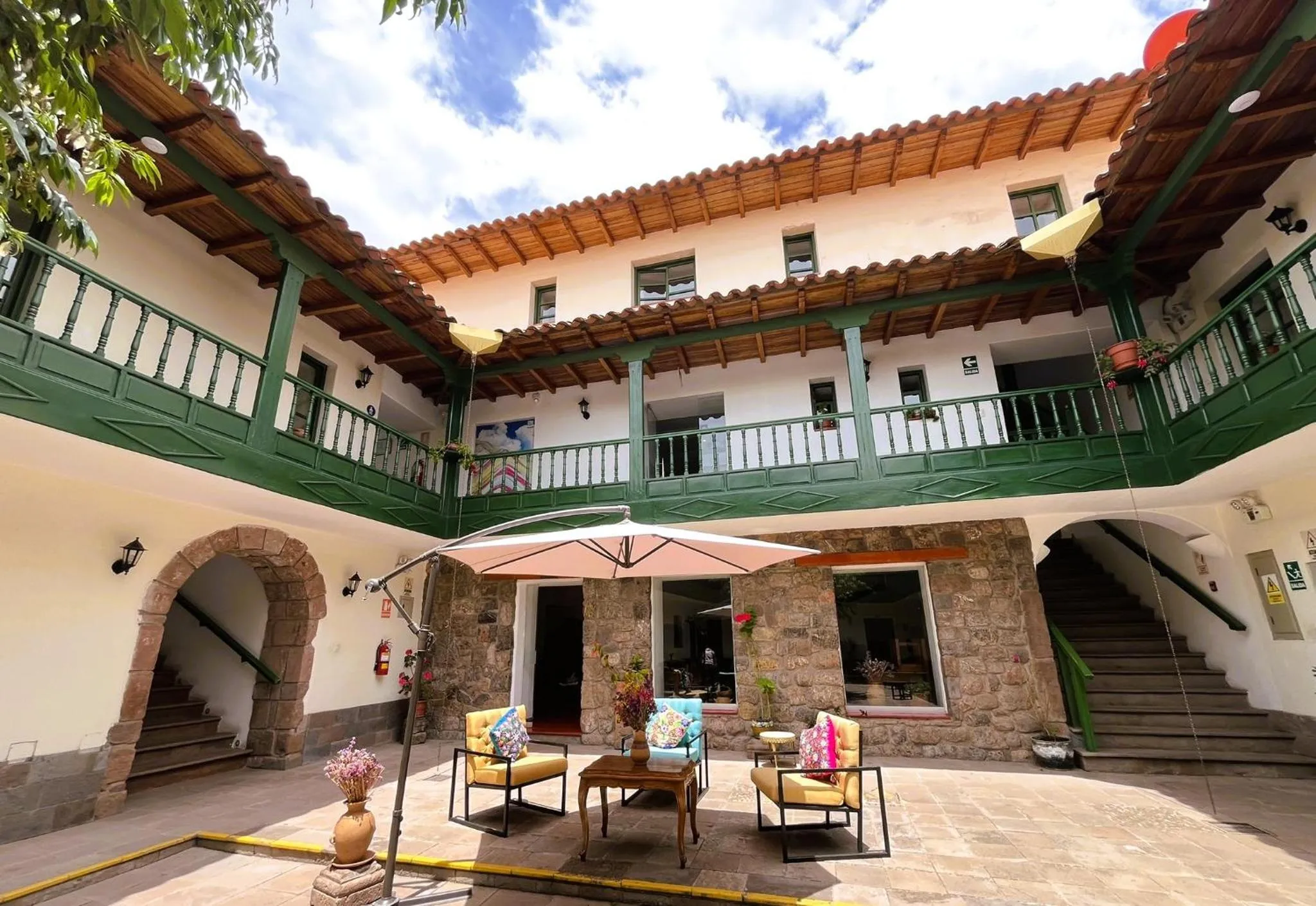 Property building in Usgar San Pedro Boutique