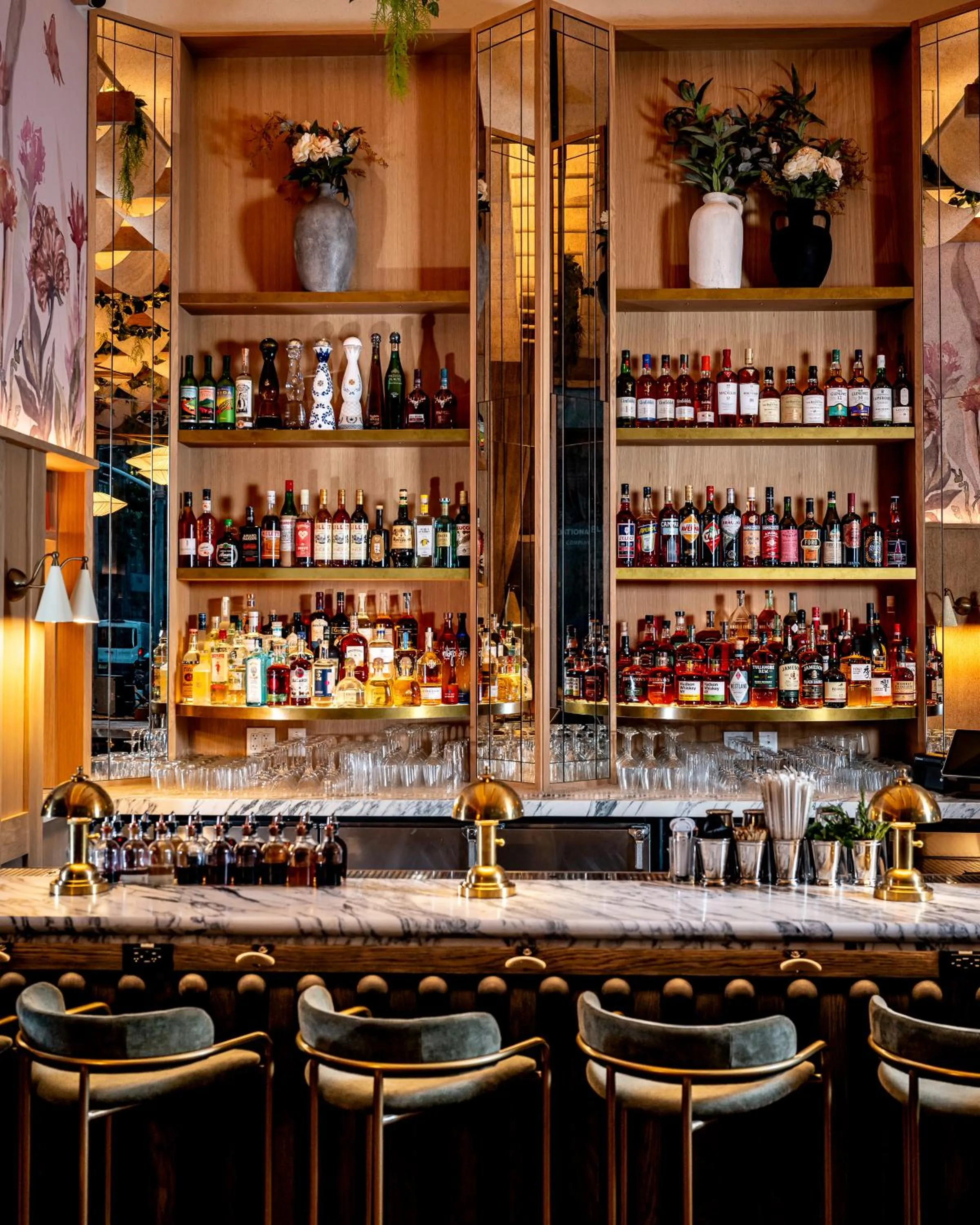 Restaurant/places to eat in Hotel Park Ave NYC