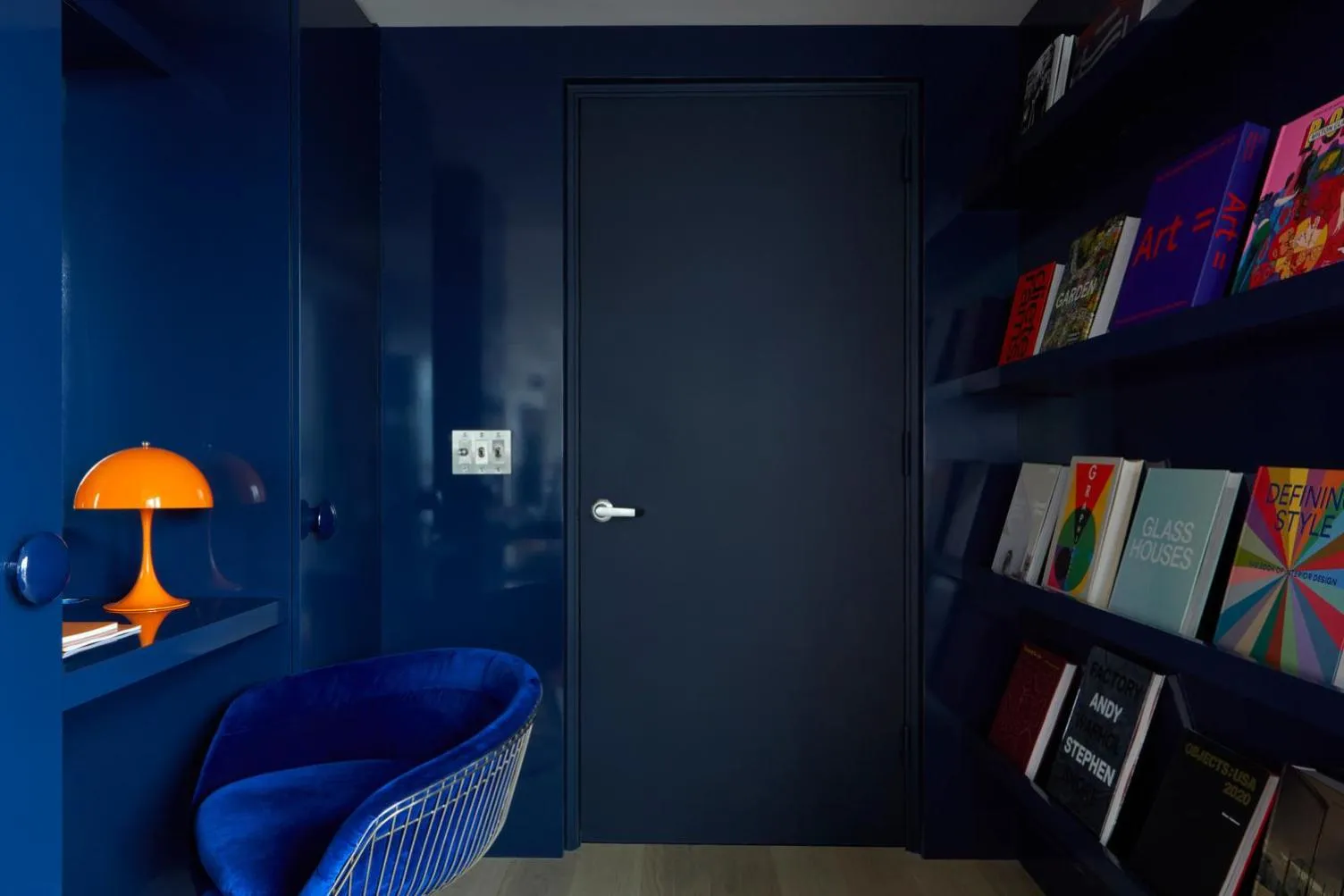 Living room in Hotel Park Ave NYC