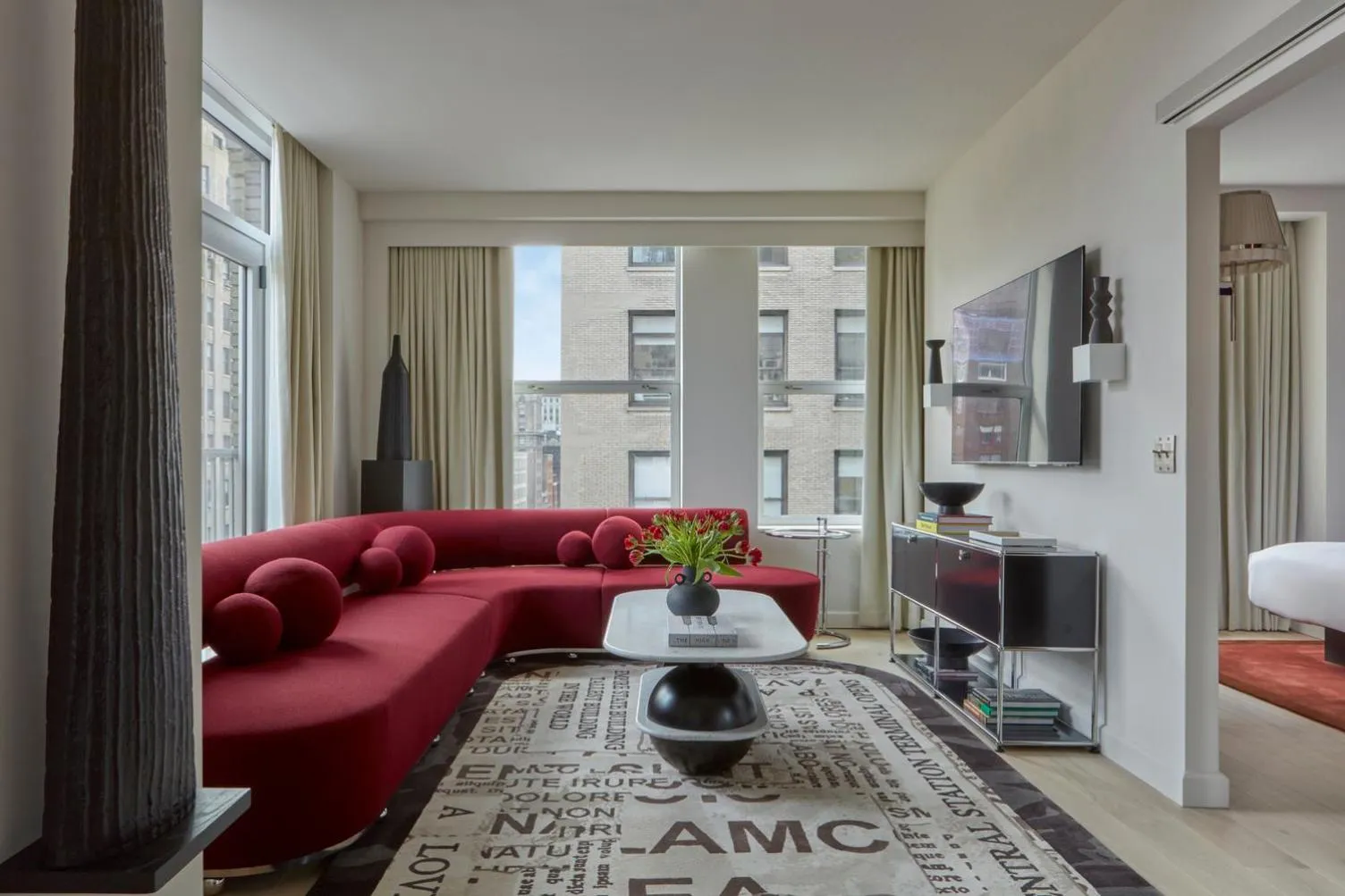 Living room in Hotel Park Ave NYC