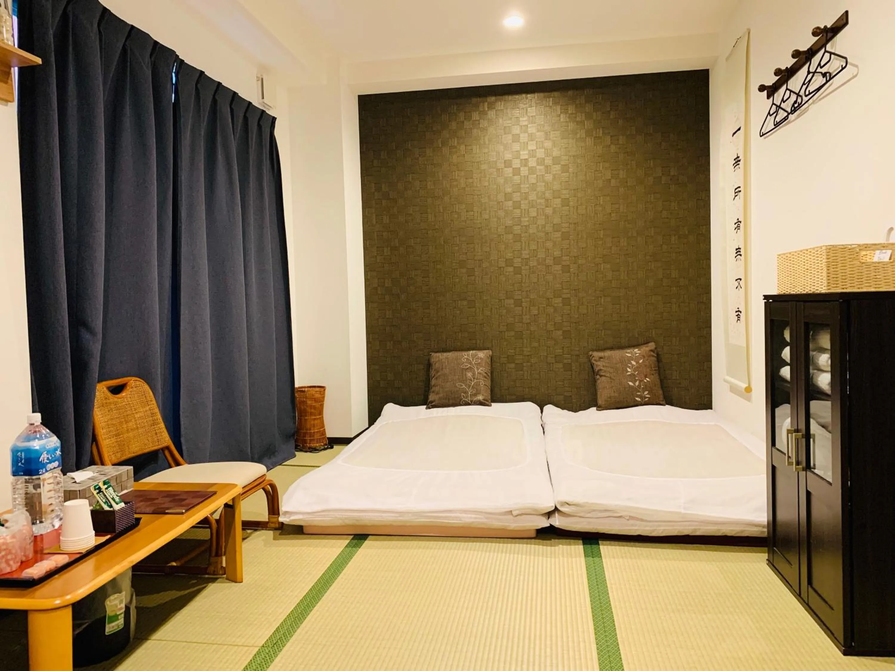 Bedroom, Bed in Saikou