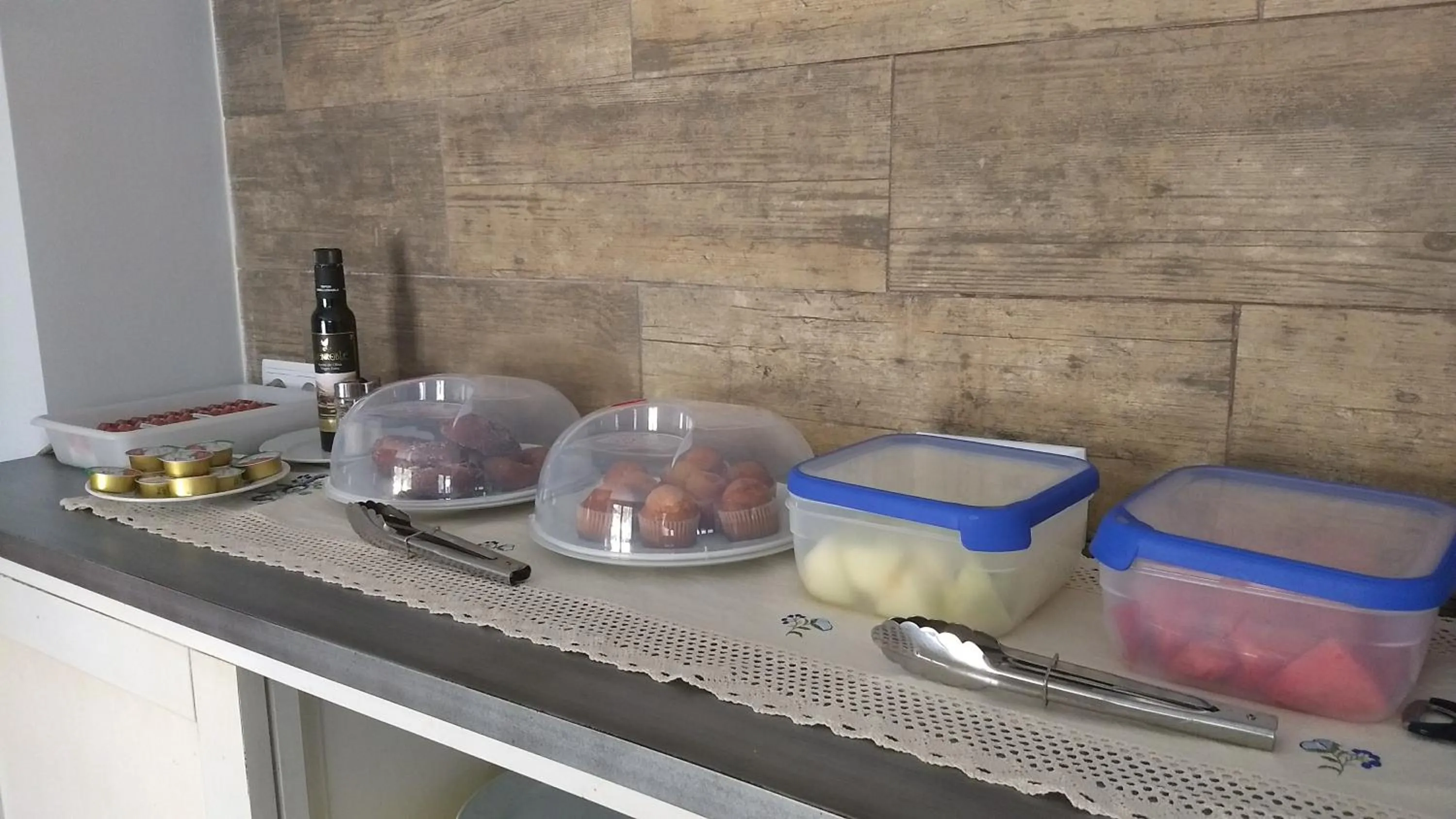 Buffet breakfast in Hotel Rural El Nido de Pinares