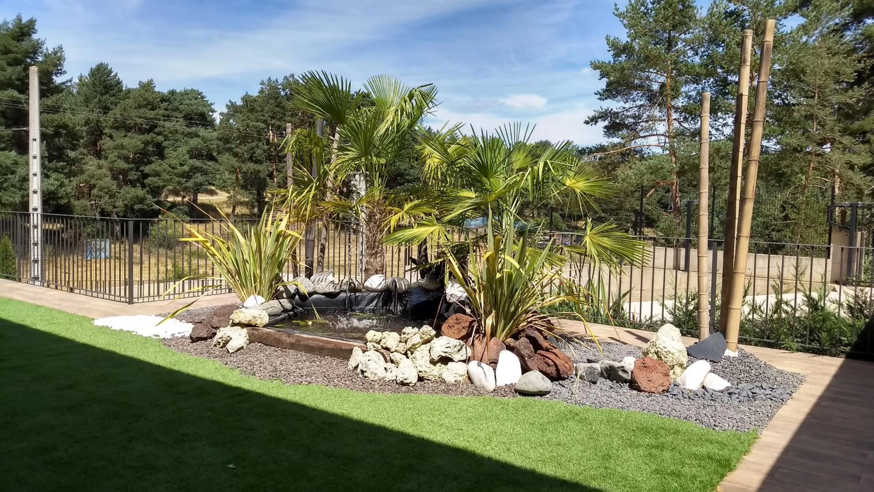 Garden in Hotel Rural El Nido de Pinares