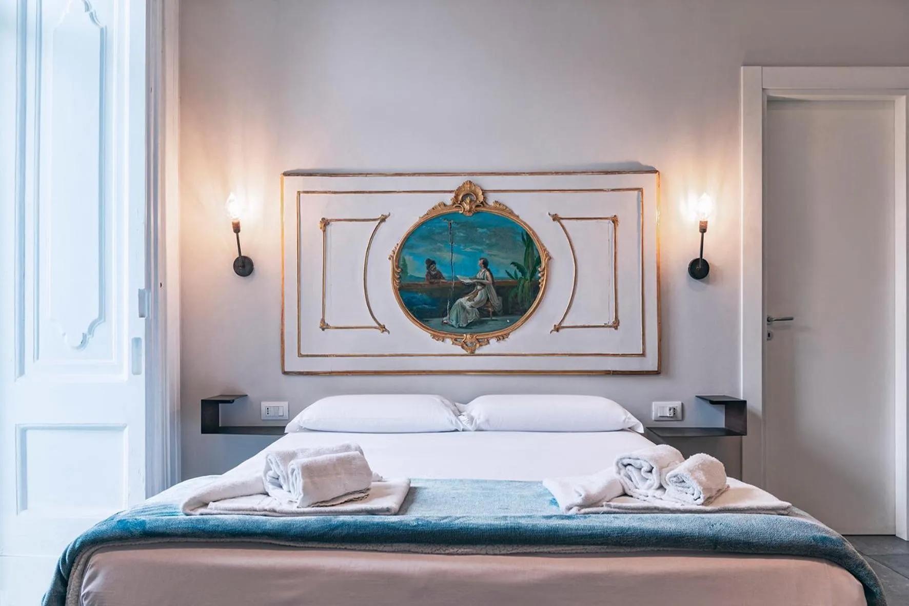 Decorative detail, Bed in La Smorfia