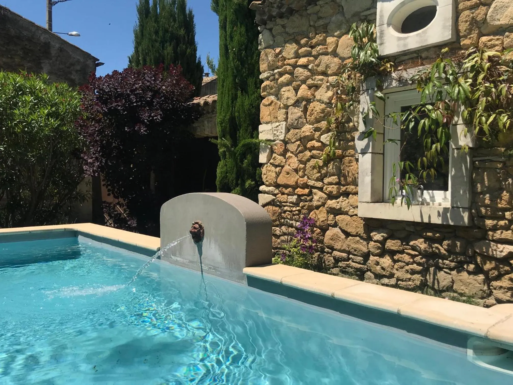 Les Aiguières en Provence