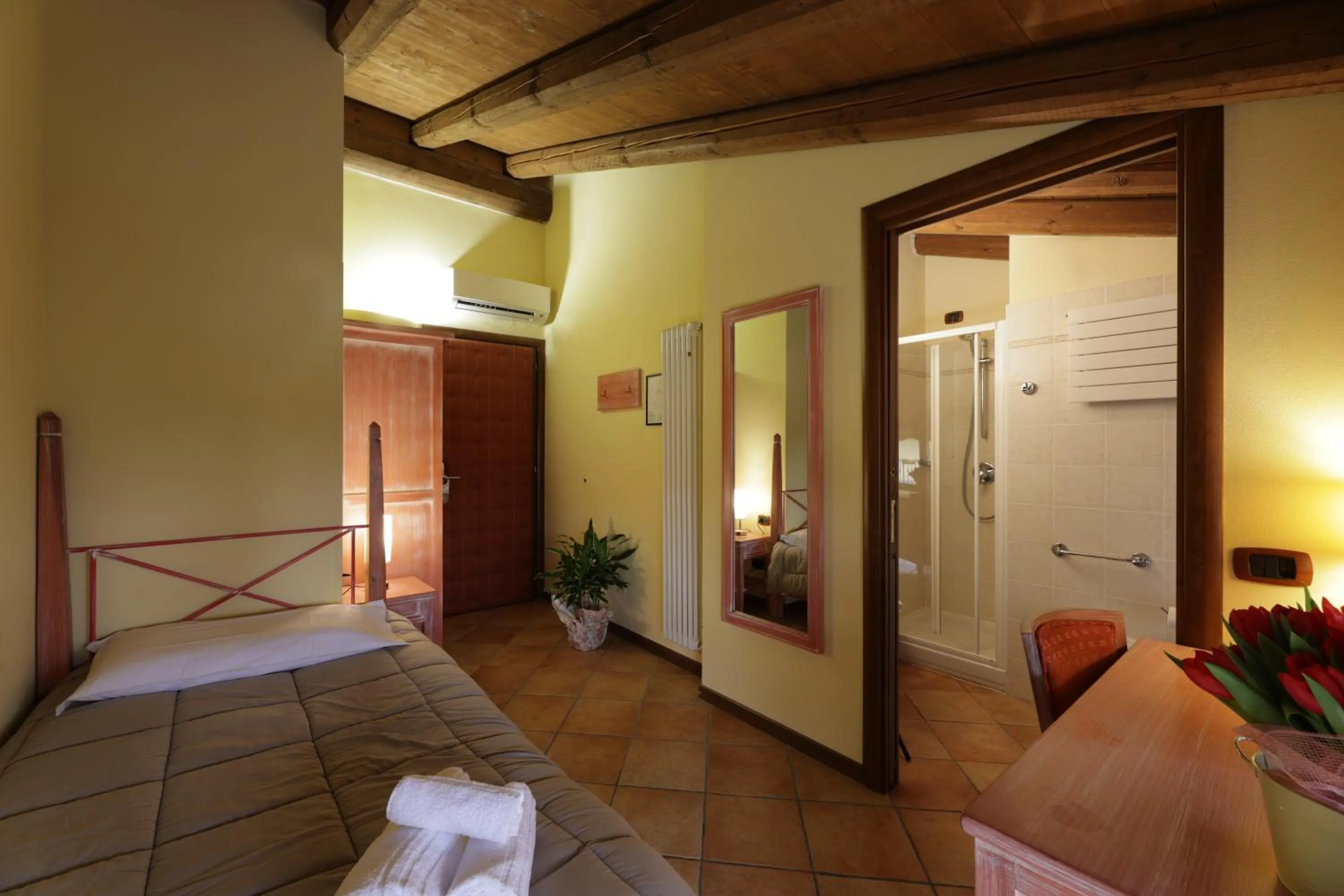 Bed in Hotel Locanda dell'Oca Bianca