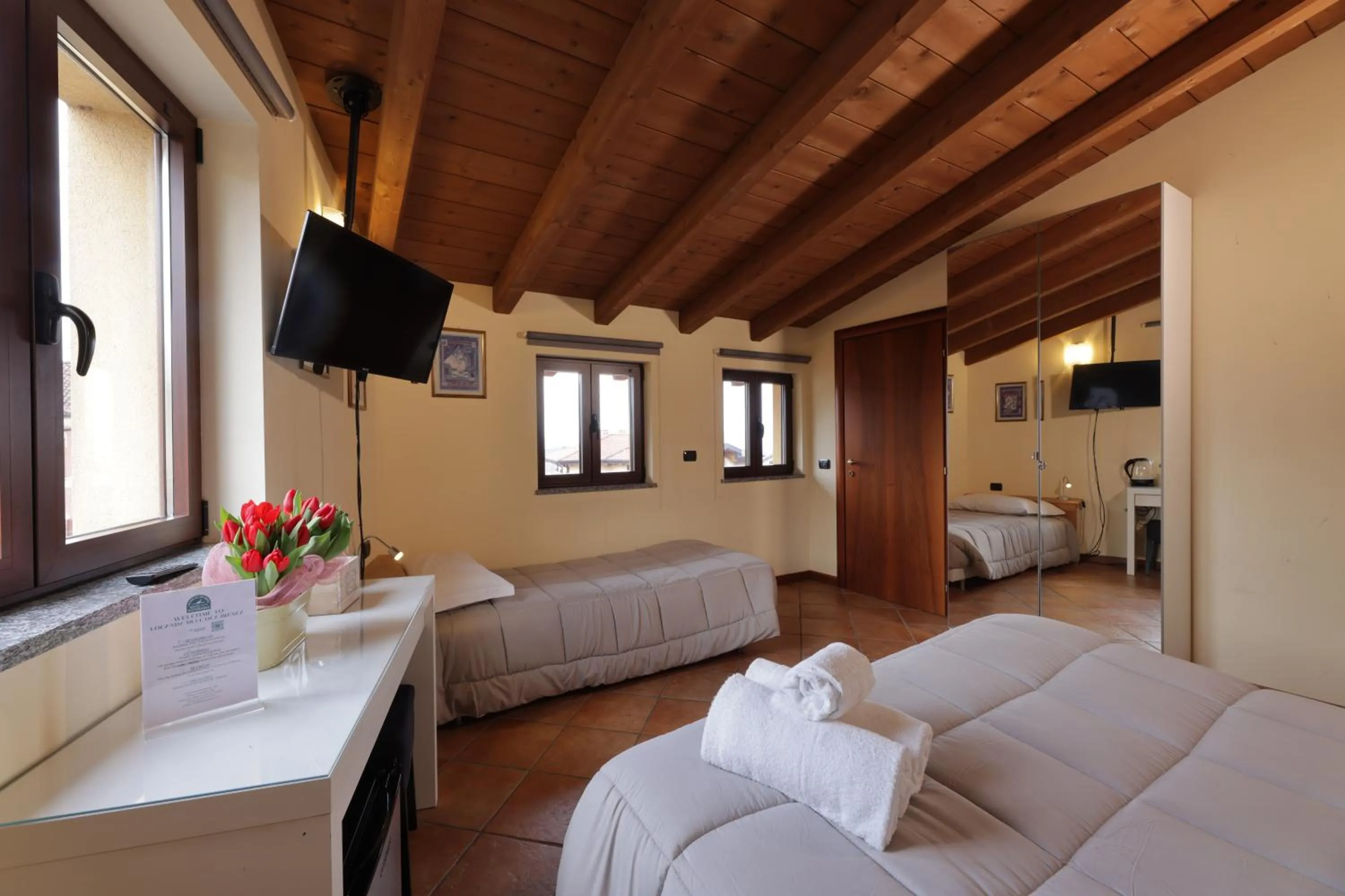 Bed in Hotel Locanda dell'Oca Bianca