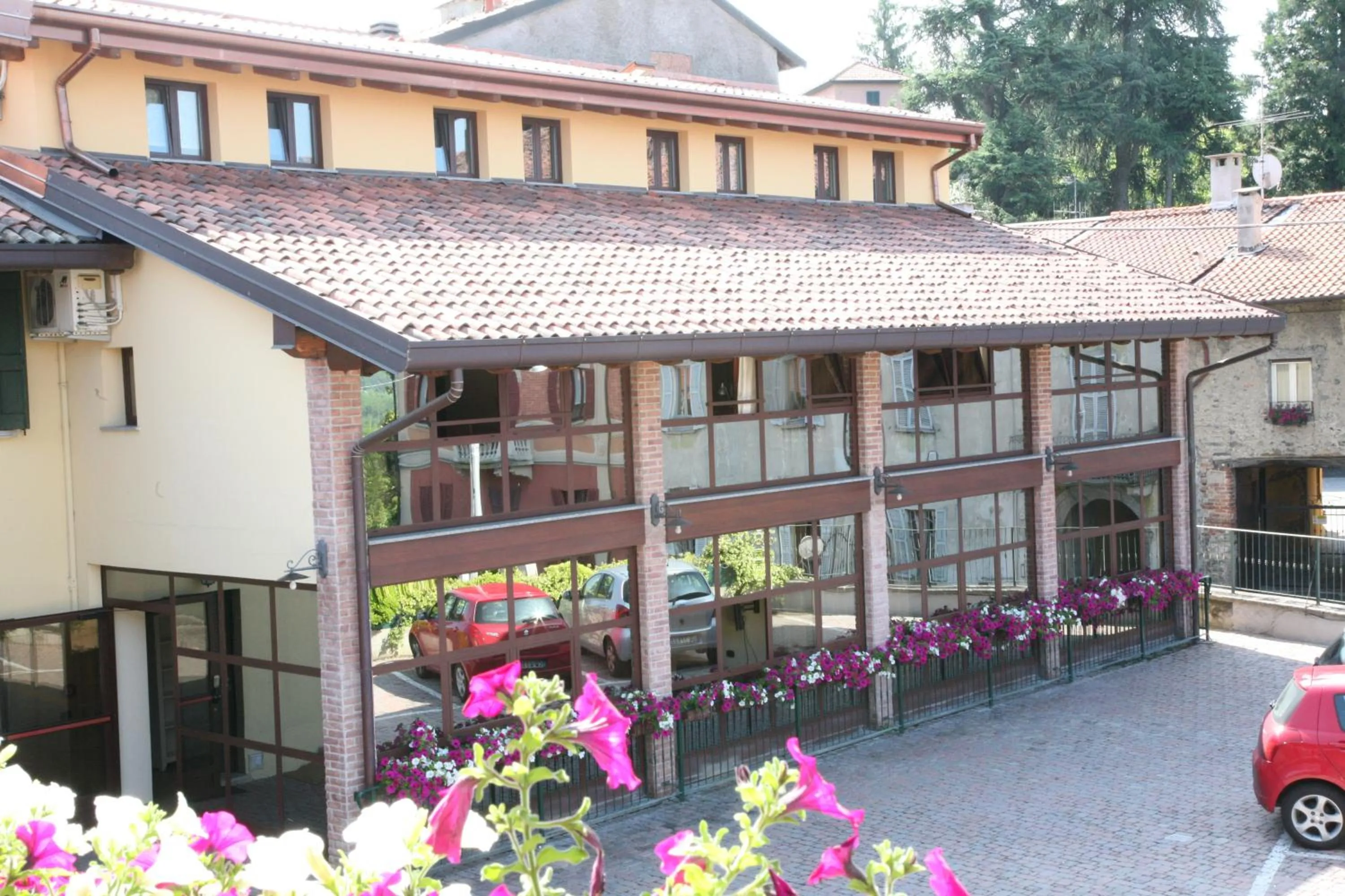 Property building in Hotel Locanda dell'Oca Bianca