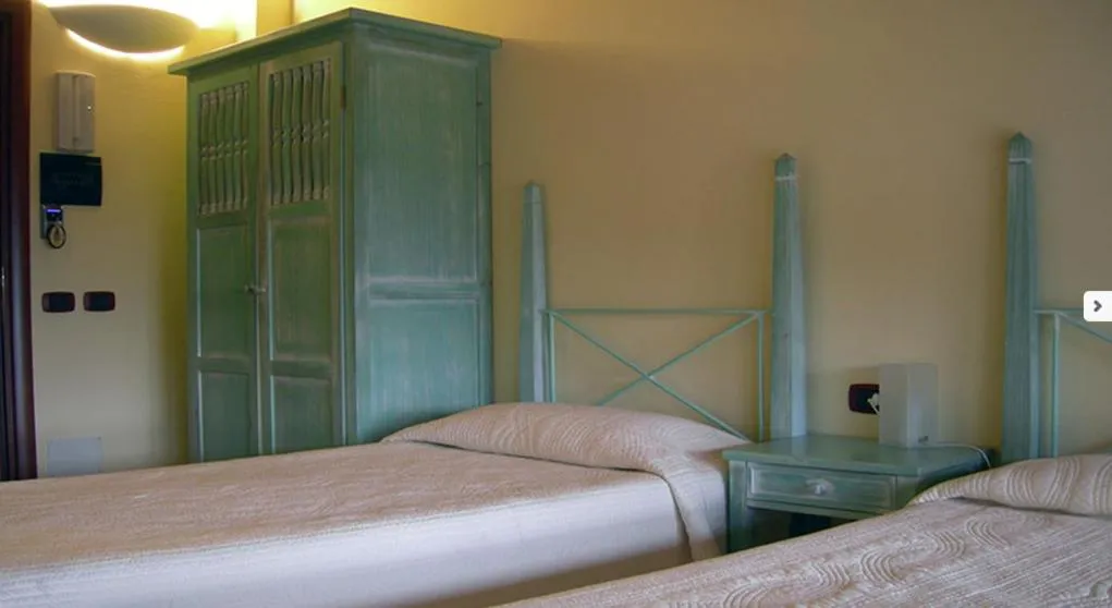 Photo of the whole room, Bed in Hotel Locanda dell'Oca Bianca