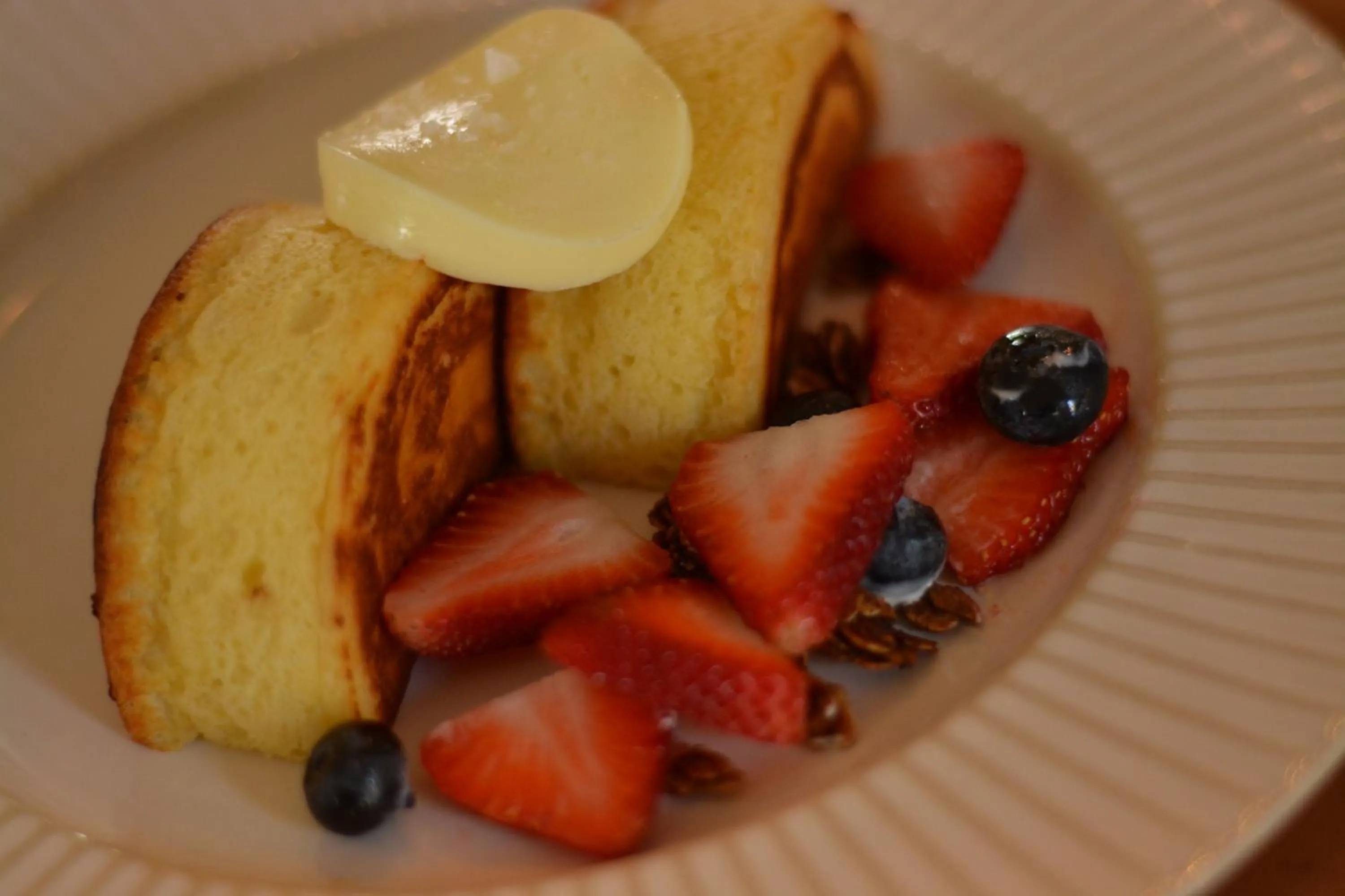 American breakfast in Rockhouse Suites