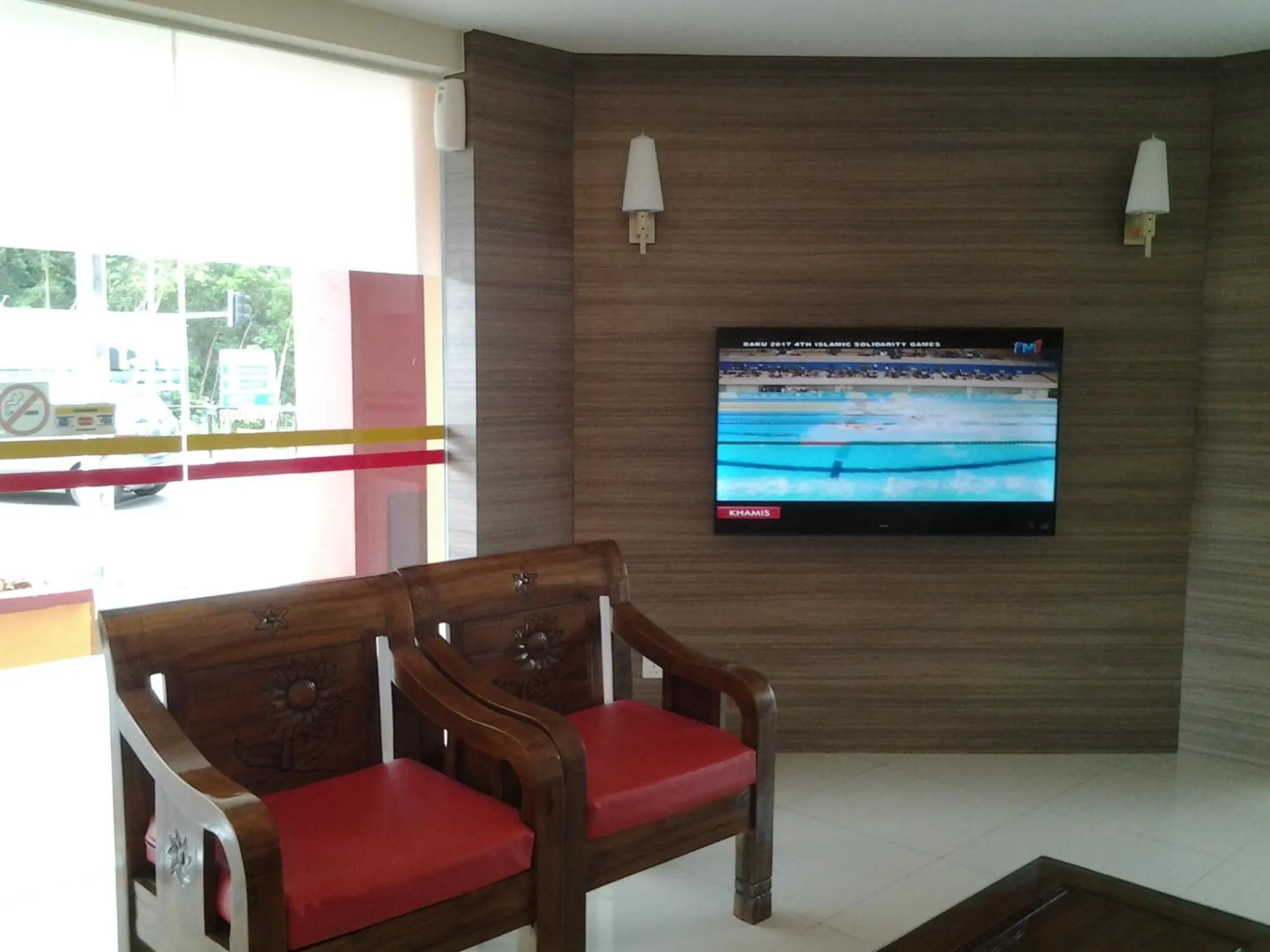 Communal lounge/ TV room in Suria Seremban Hotel