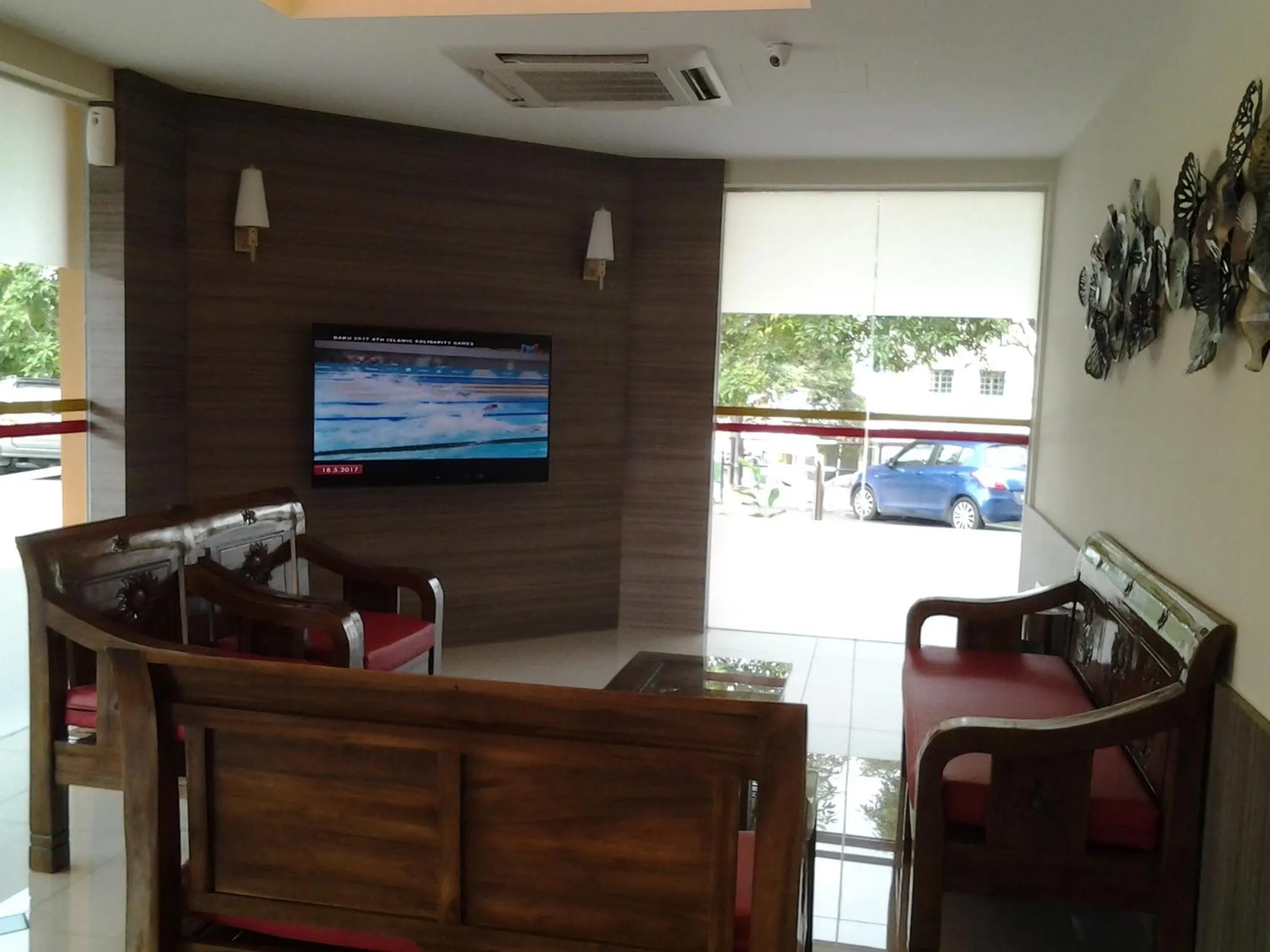 Communal lounge/ TV room in Suria Seremban Hotel