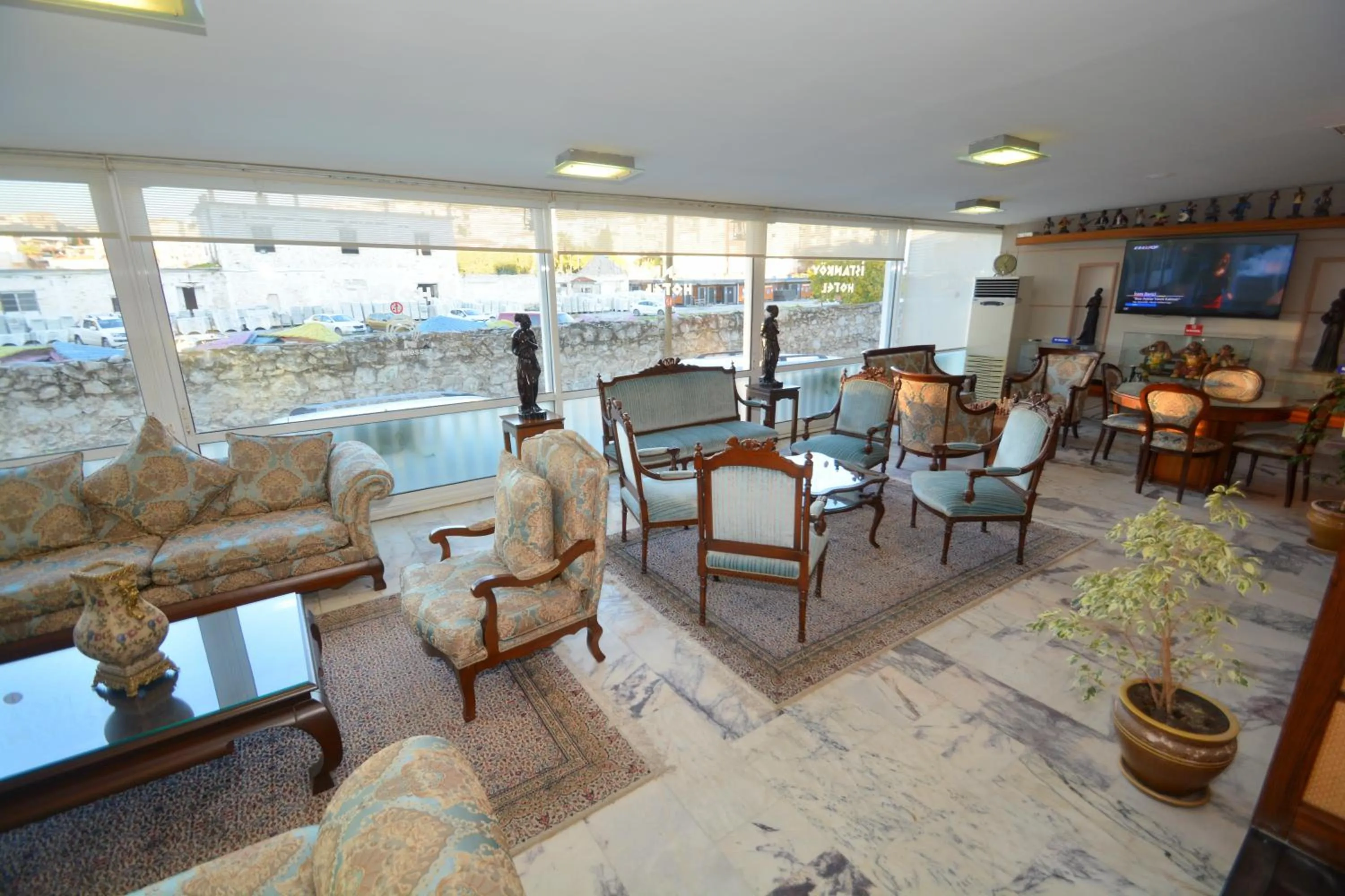 Lobby or reception in Istankoy Hotel