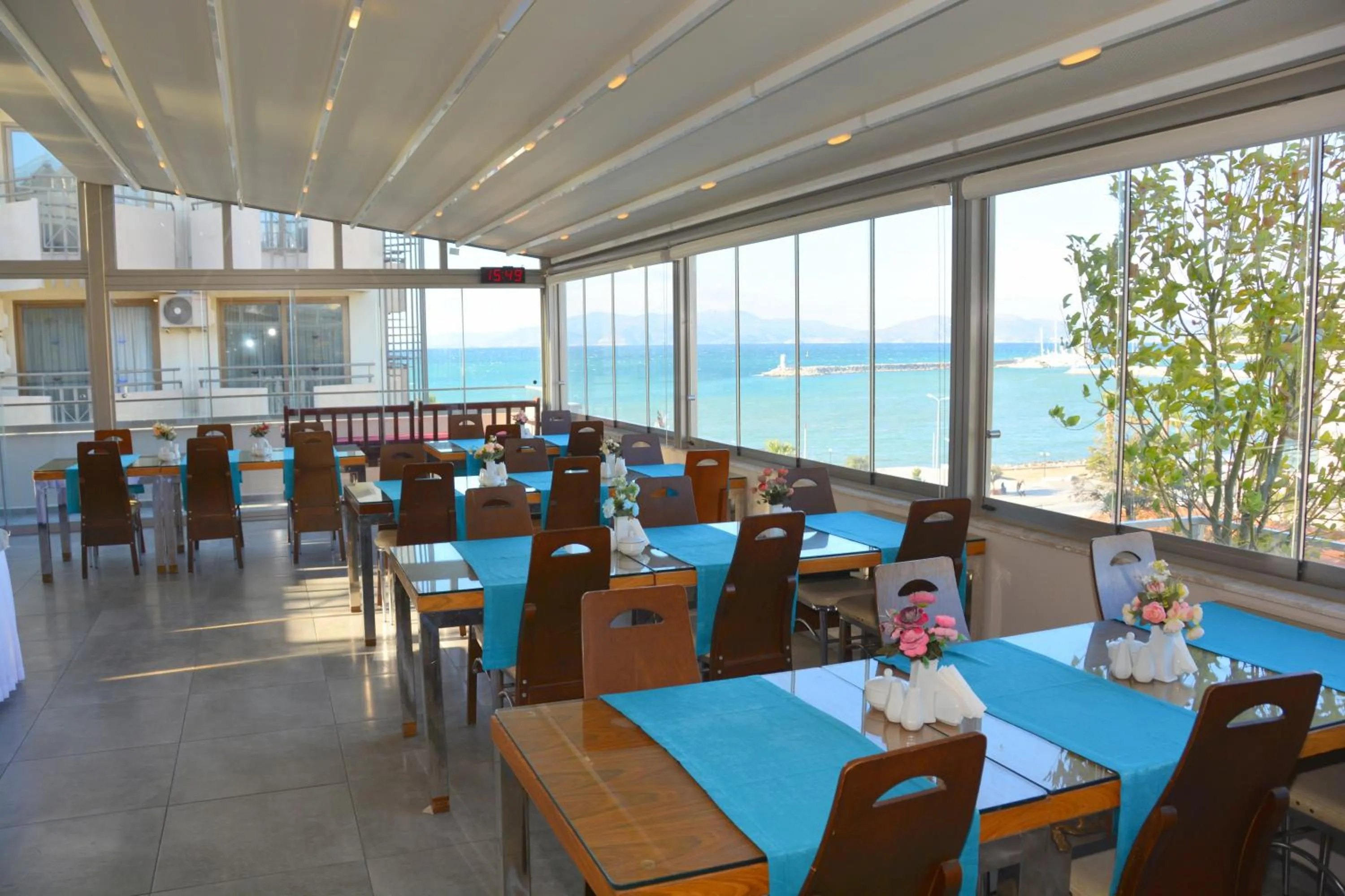 Restaurant/places to eat in Istankoy Hotel