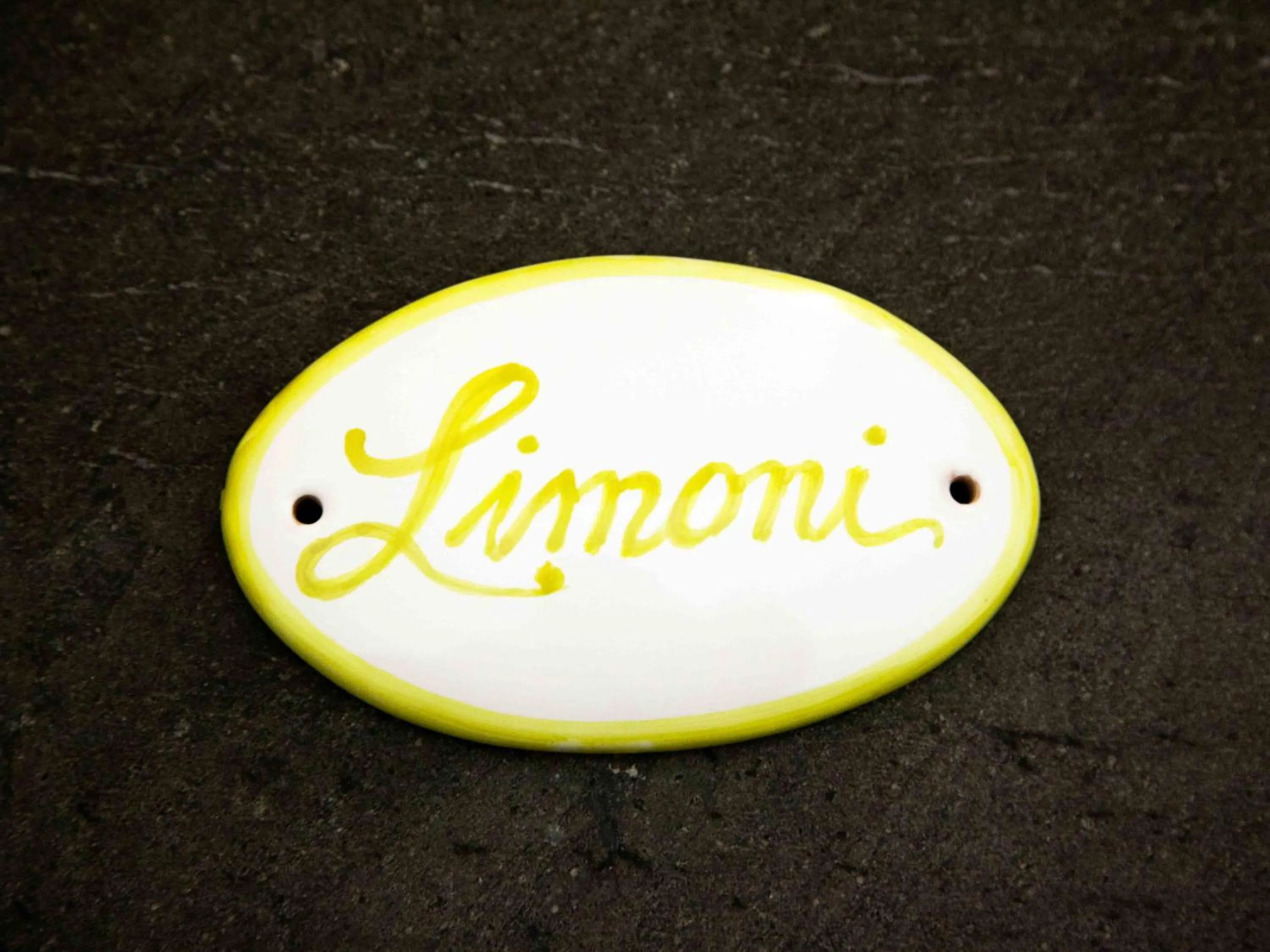 Decorative detail in Antonio Massa Lubrense