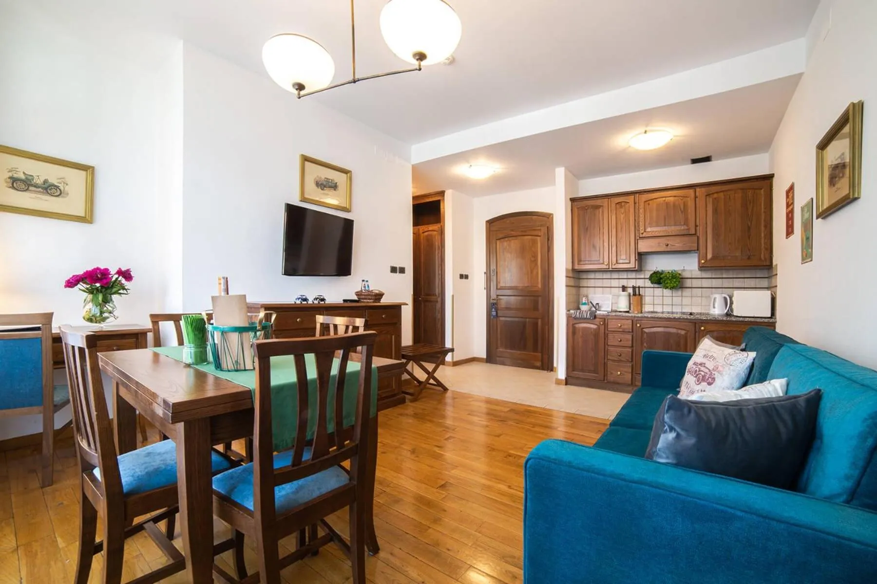 Kitchen or kitchenette in Aparthotel Hornigold "W Zielonej Kamienicy"