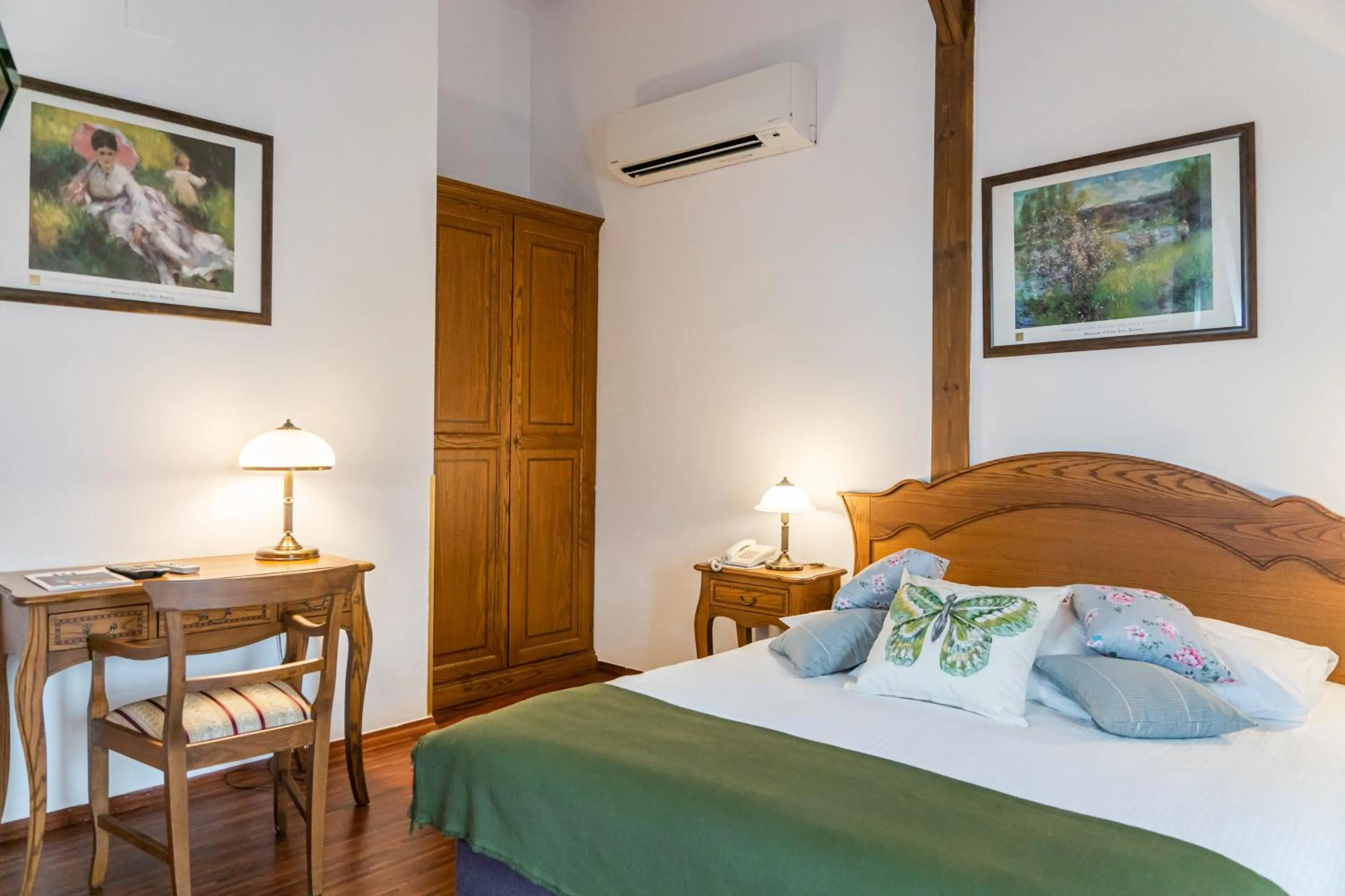 Bedroom, Bed in Aparthotel Hornigold "W Zielonej Kamienicy"