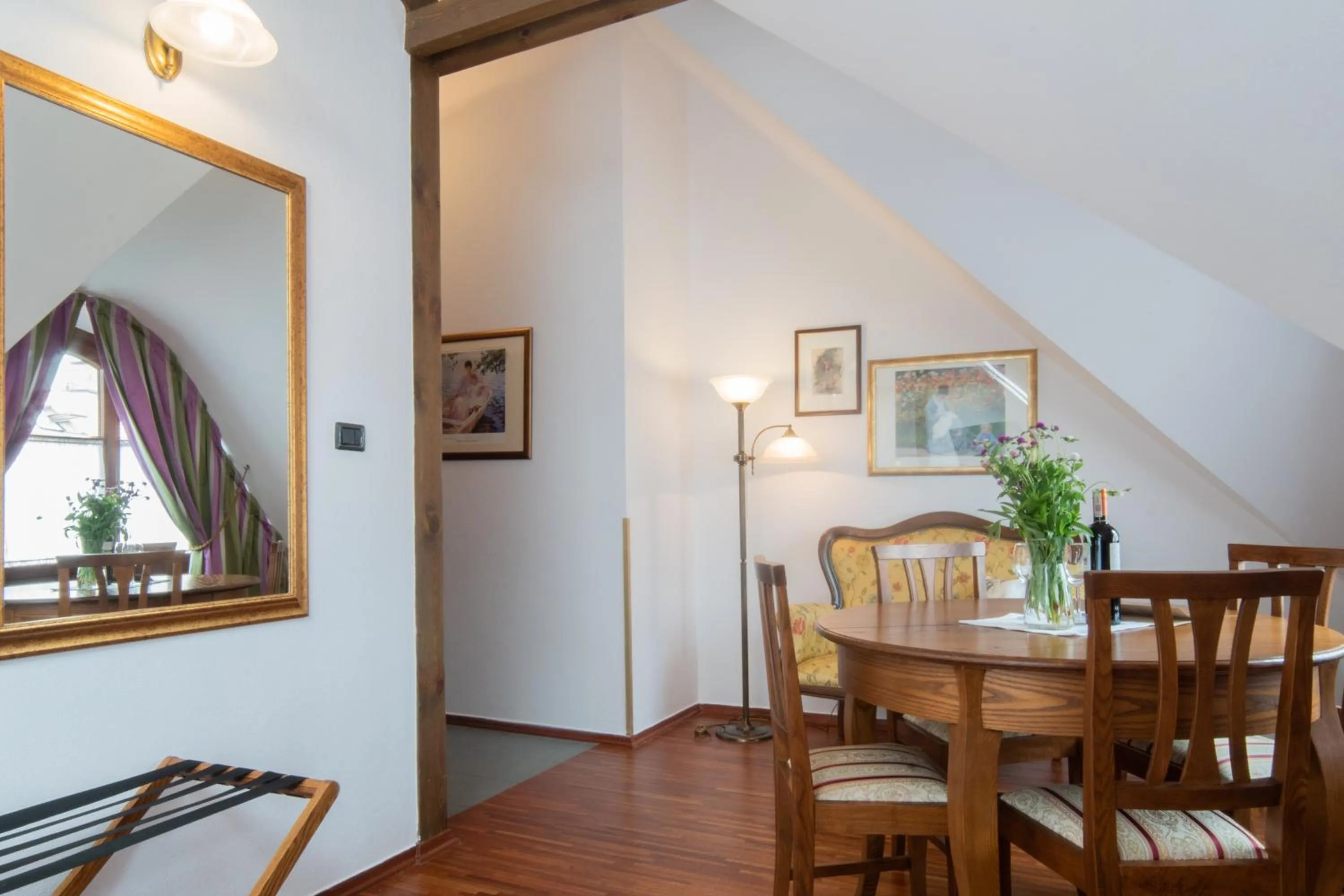 Photo of the whole room in Aparthotel Hornigold "W Zielonej Kamienicy"