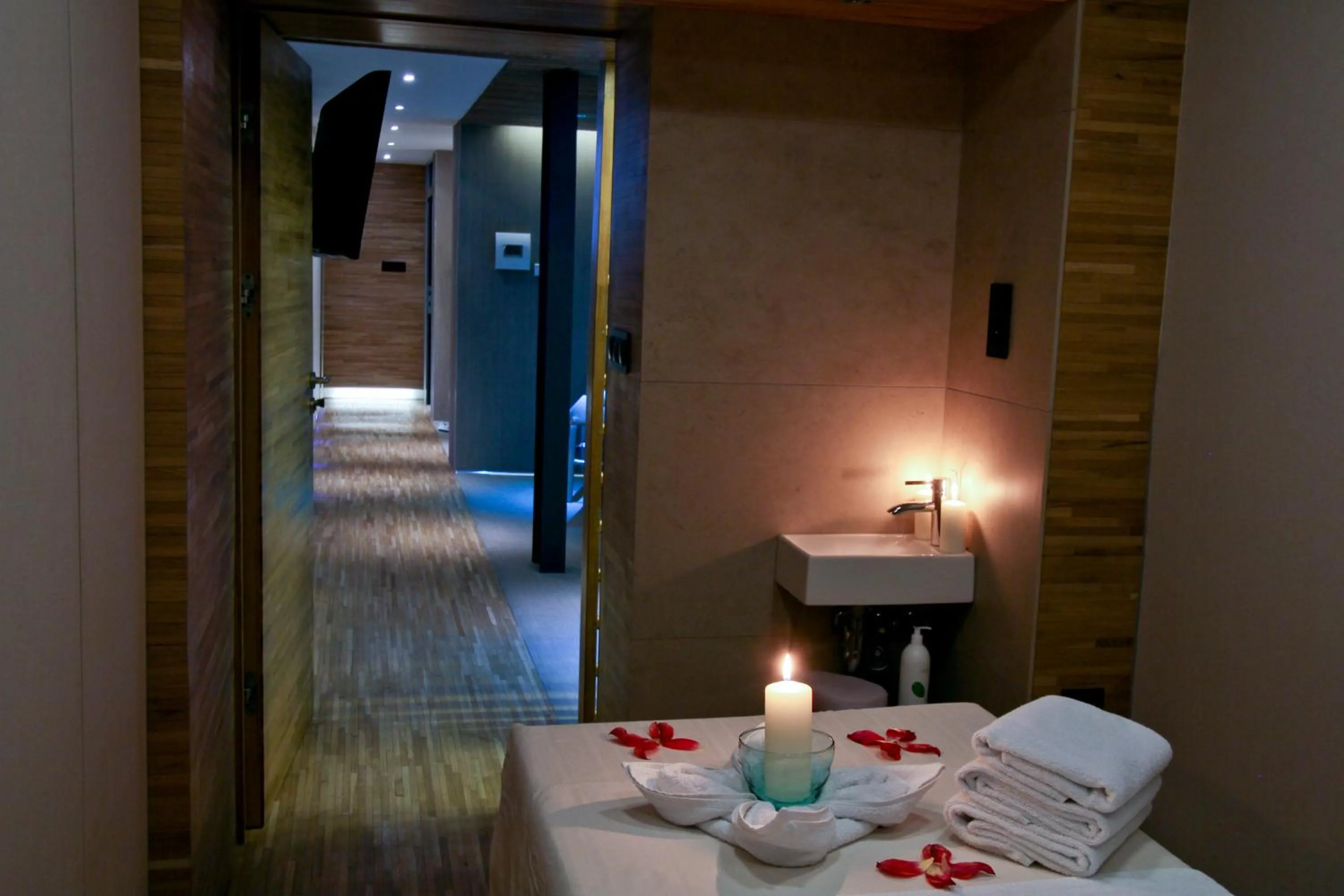 Spa and wellness centre/facilities, Bed in Aparthotel Hornigold "W Zielonej Kamienicy"