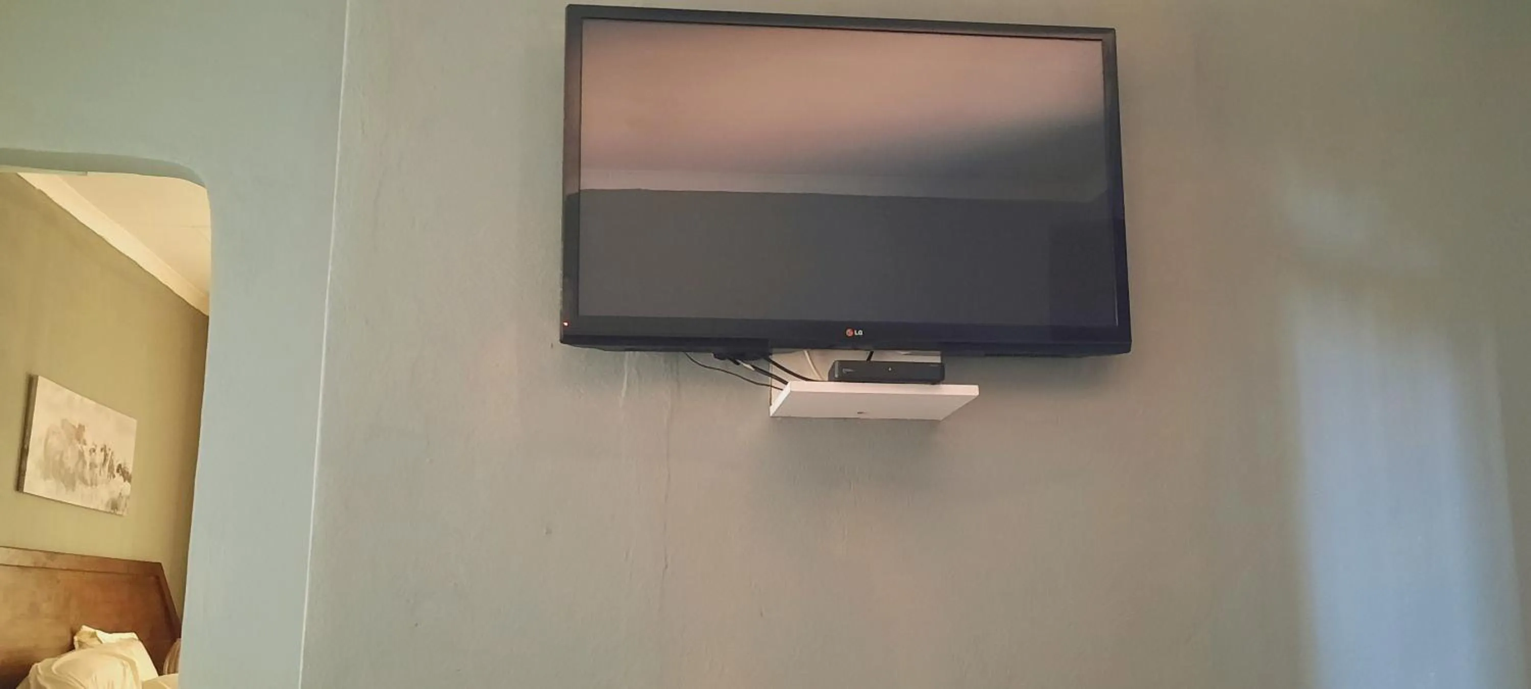 TV and multimedia in Copacopa Lodge and Conference Centre