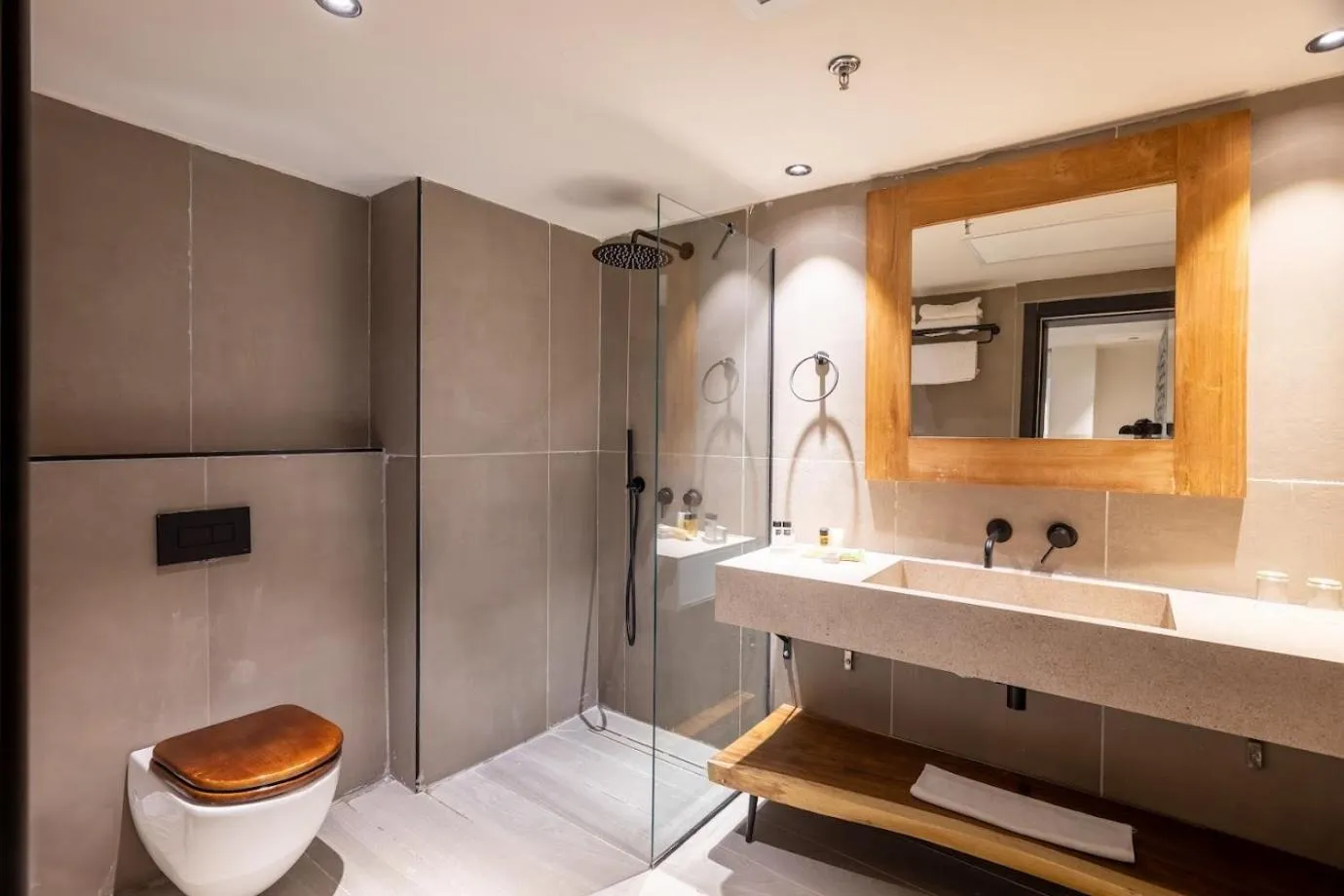 Bathroom in Yarden Estate Hotel