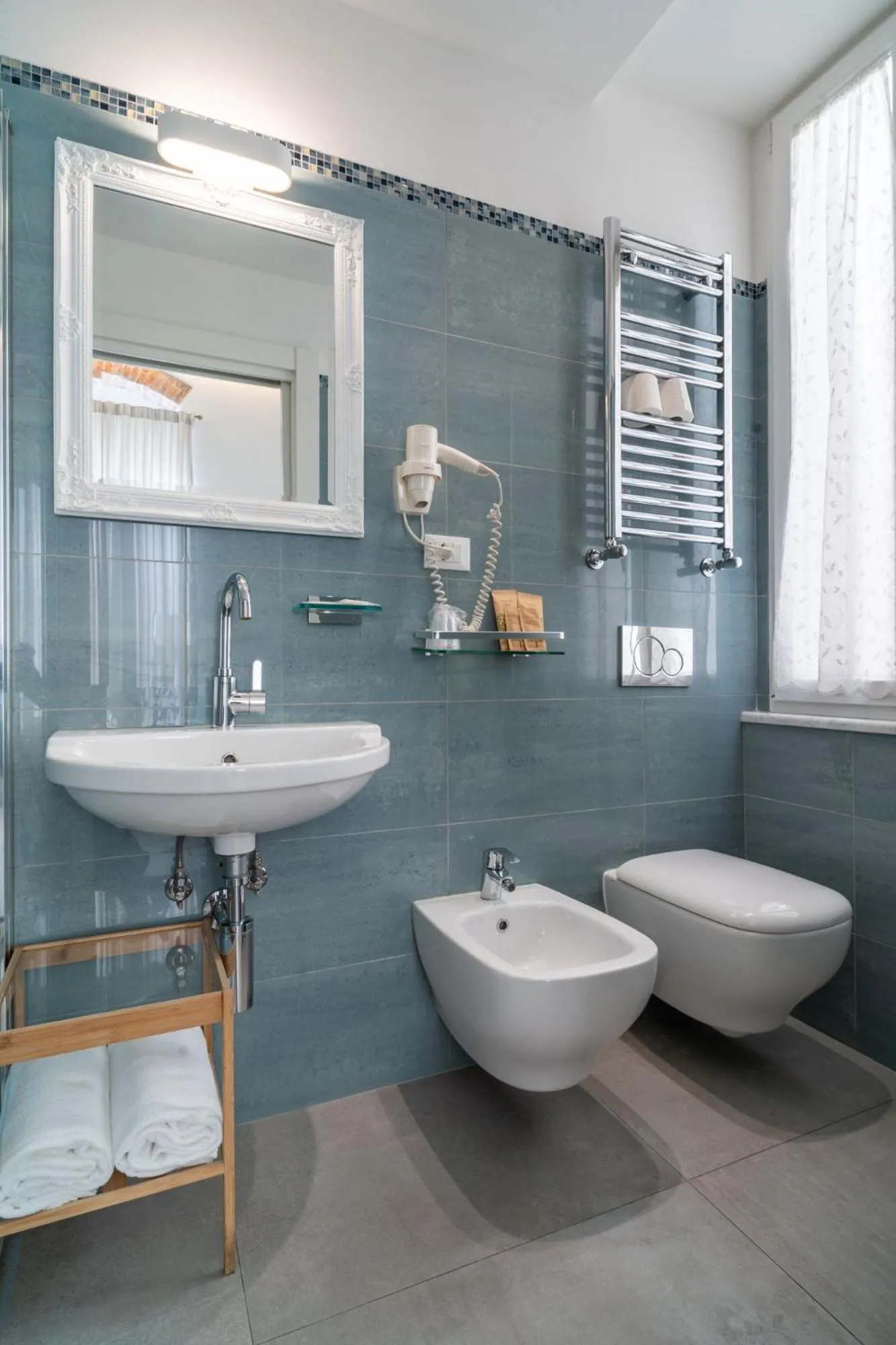 Teresa Rooms & Suites