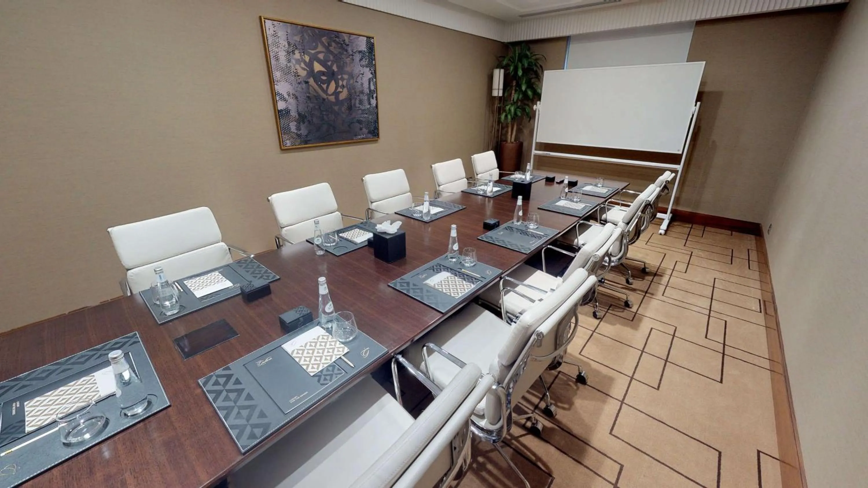 Meeting/conference room in The Hotel Galleria Jeddah, Curio Collection by Hilton
