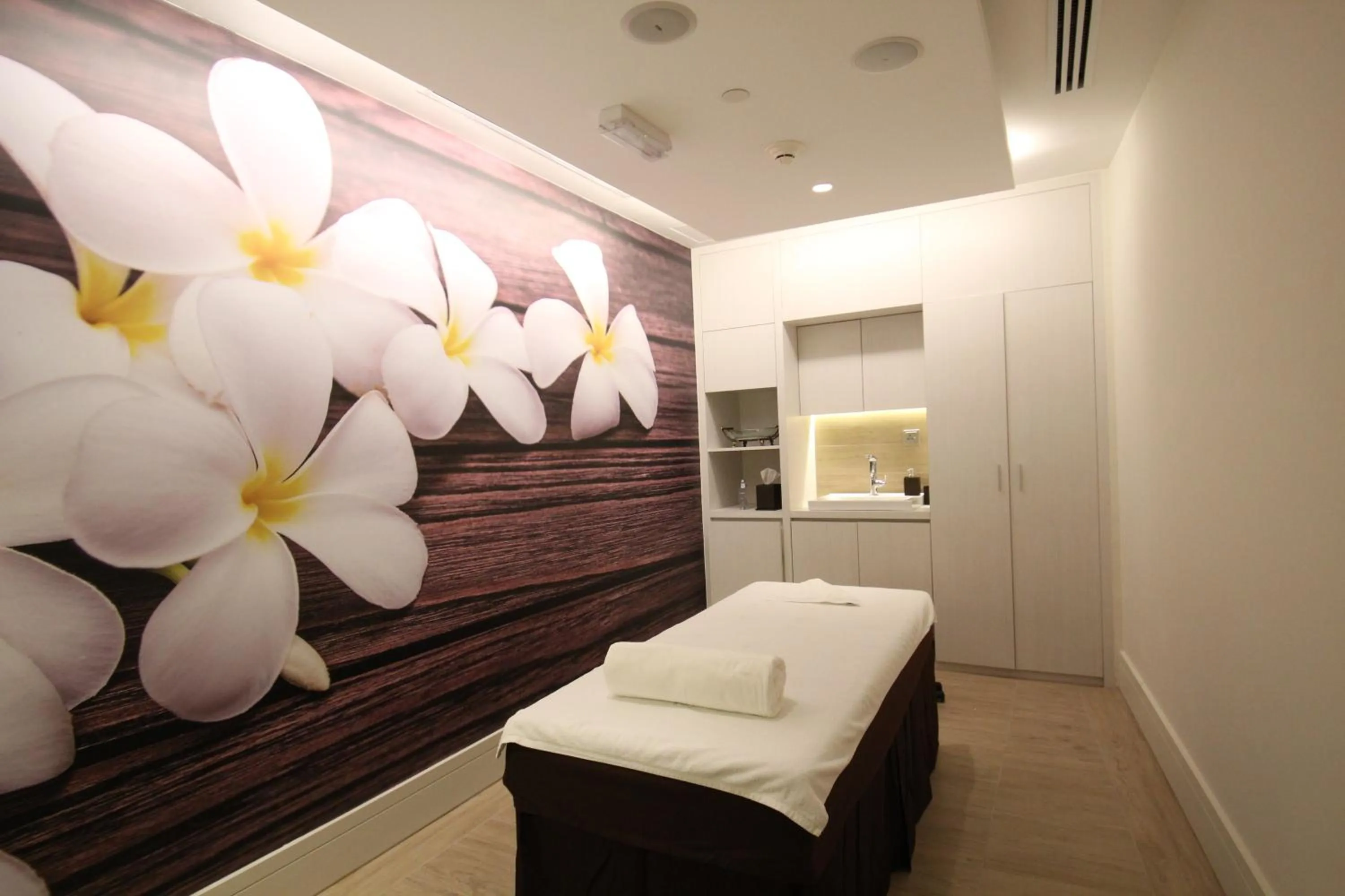 Fitness centre/facilities in The Hotel Galleria Jeddah, Curio Collection by Hilton