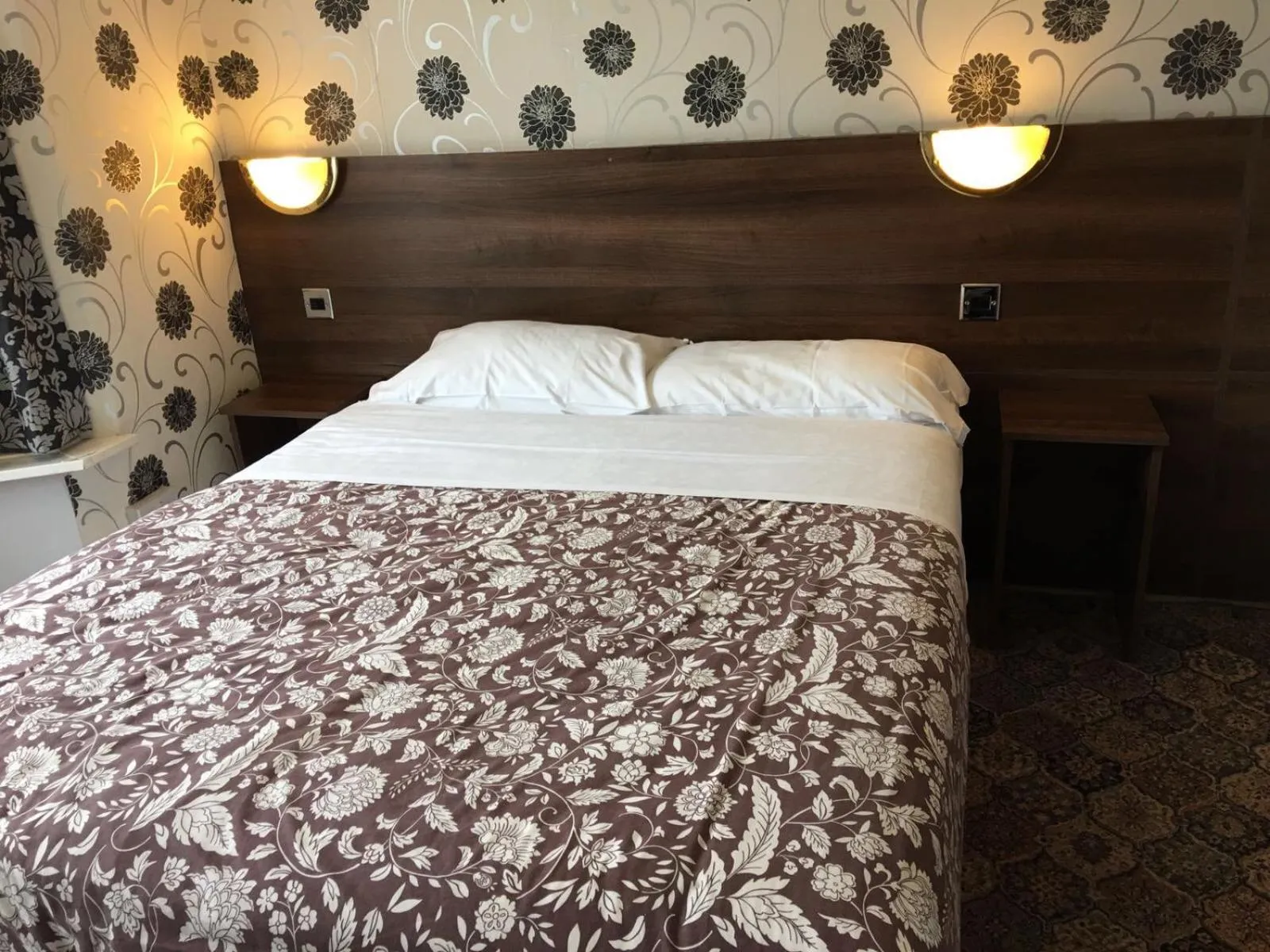 Bed in South Fork Guest House