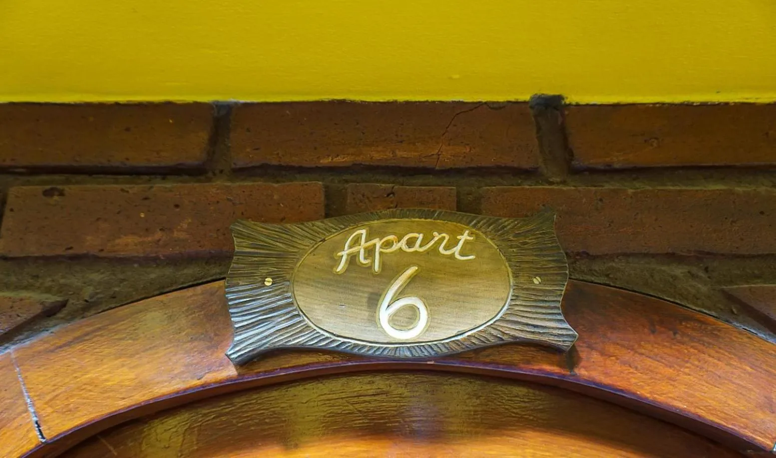 Logo/Certificate/Sign in Apart Hotel Libertador