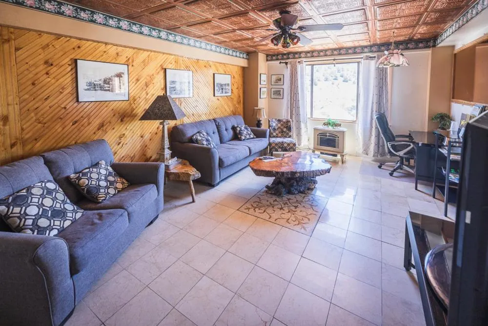 Hotel Nevada & Gambling Hall