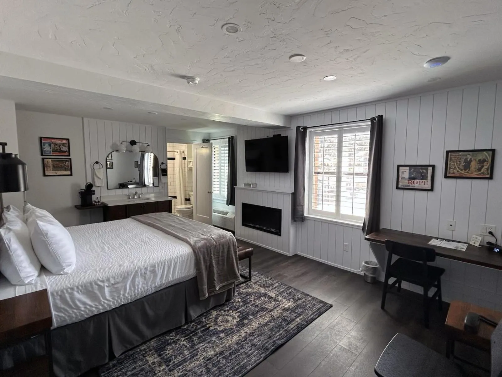 Bed in Hotel Nevada & Gambling Hall