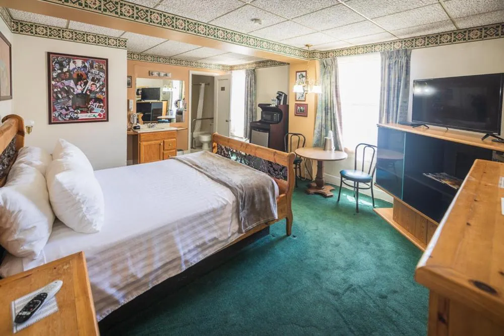 Bed in Hotel Nevada & Gambling Hall