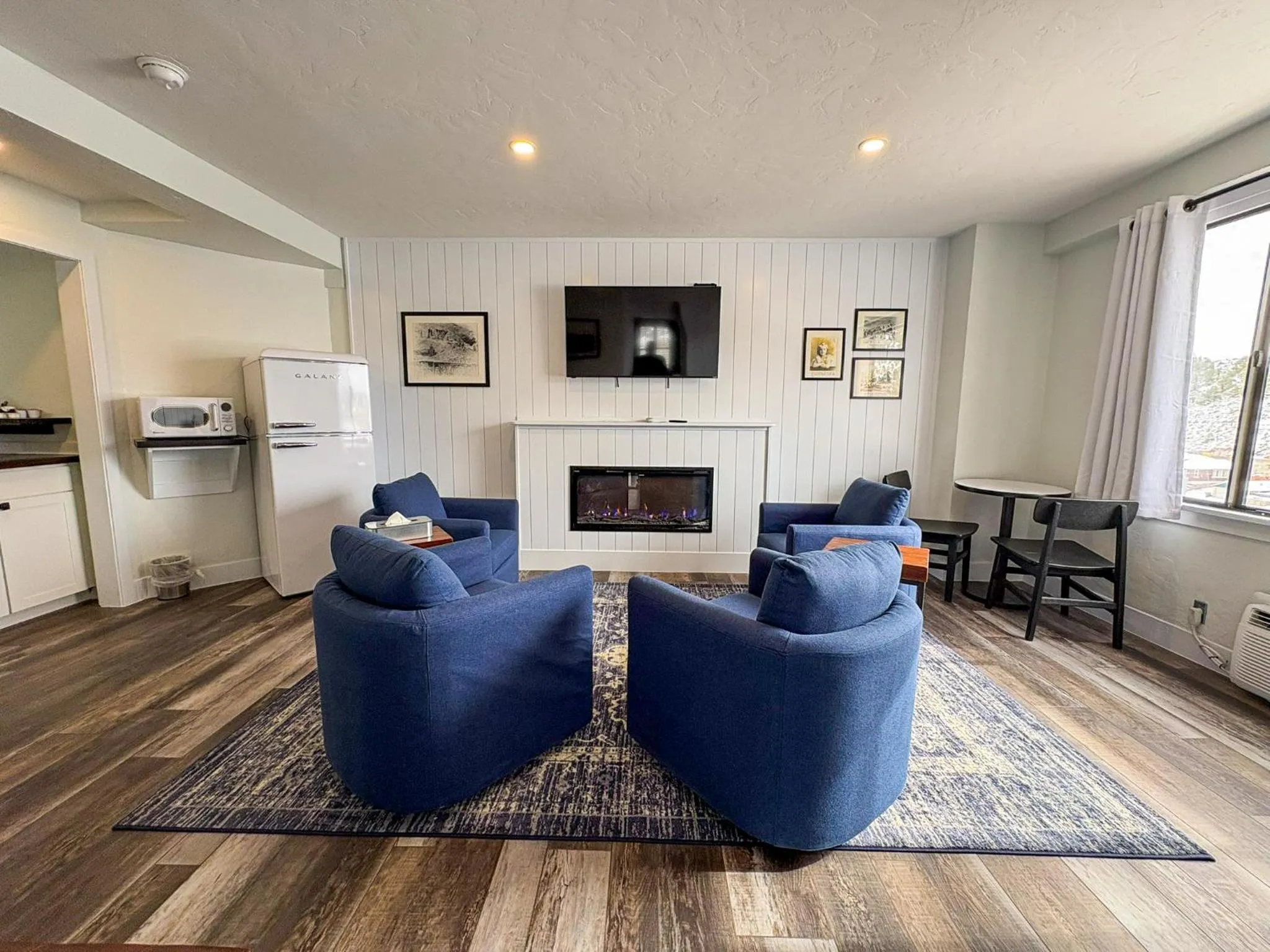 Hotel Nevada & Gambling Hall