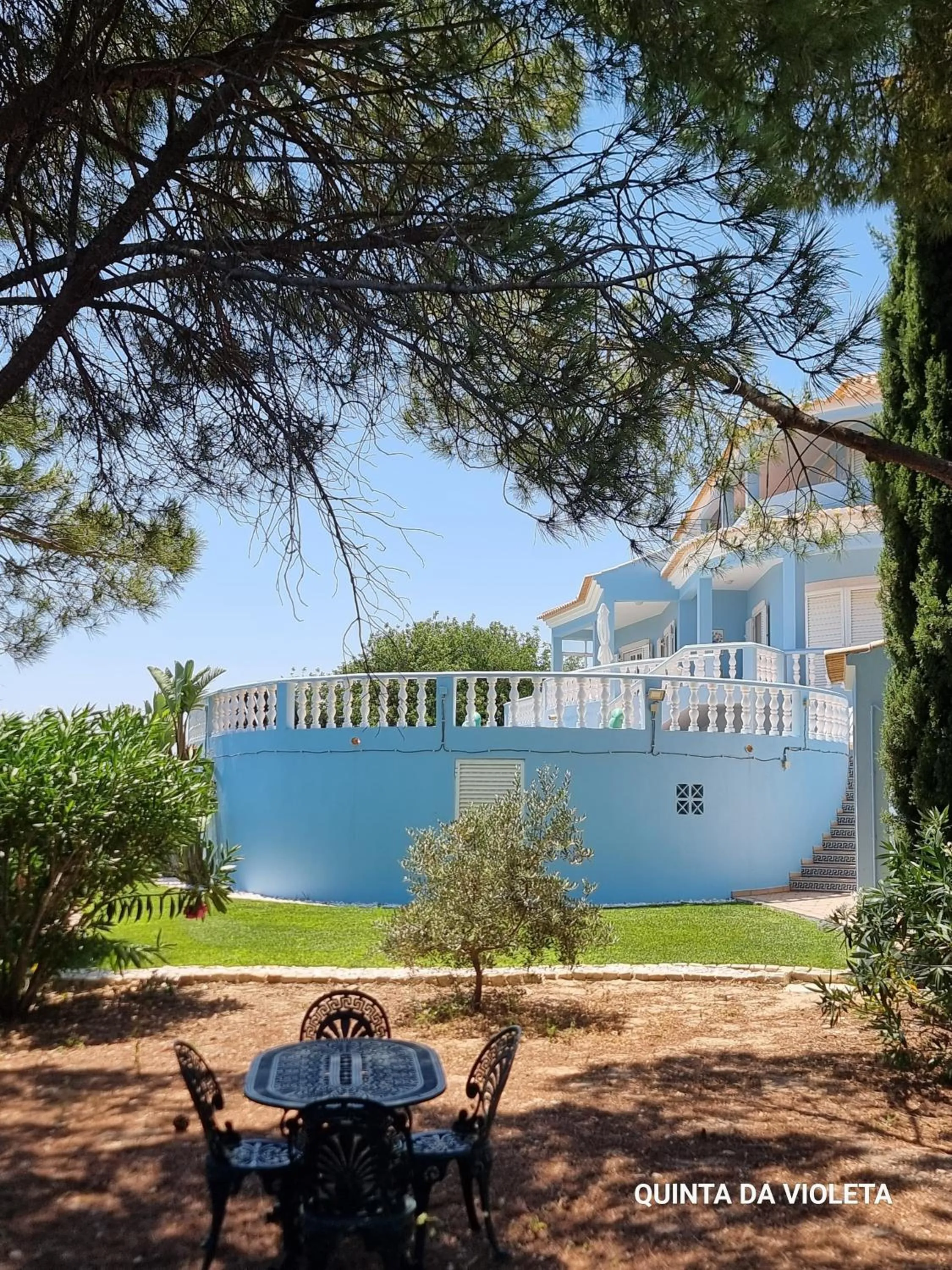 Property building in Villa Quinta da Violeta