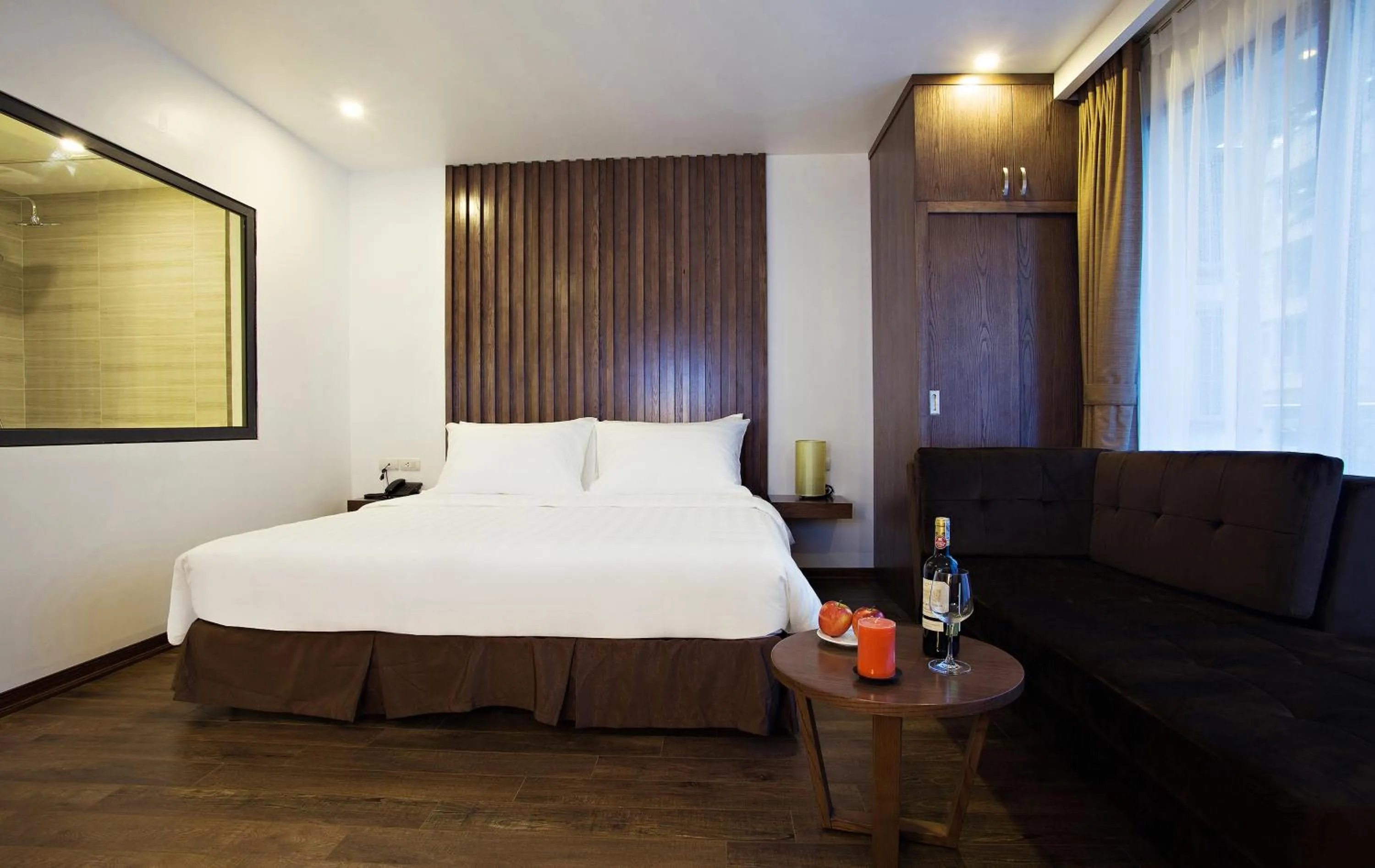 Photo of the whole room, Bed in Inearth Hotel - 华夏商务酒店