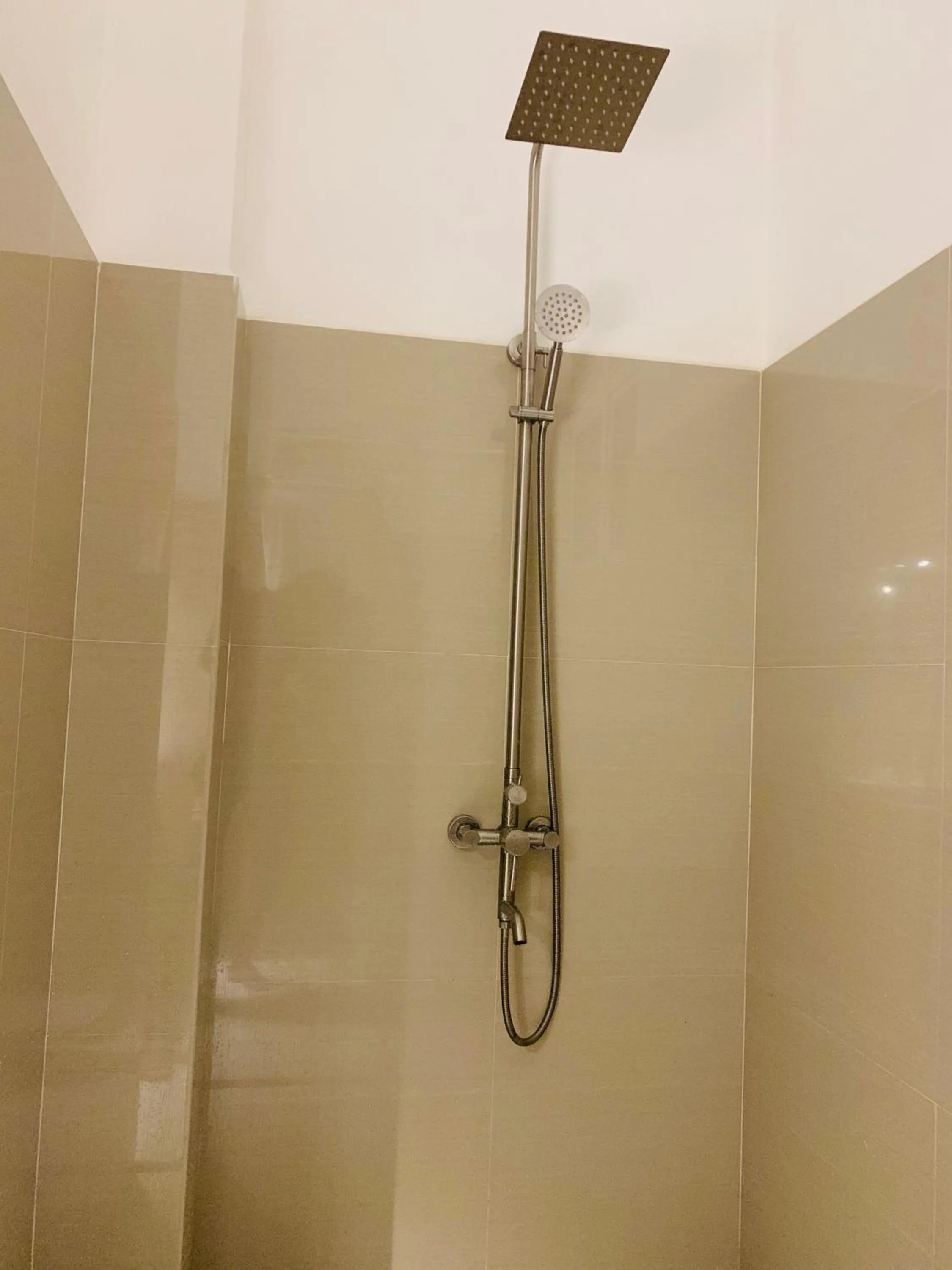 Shower in Lavenro Hotel & Resort