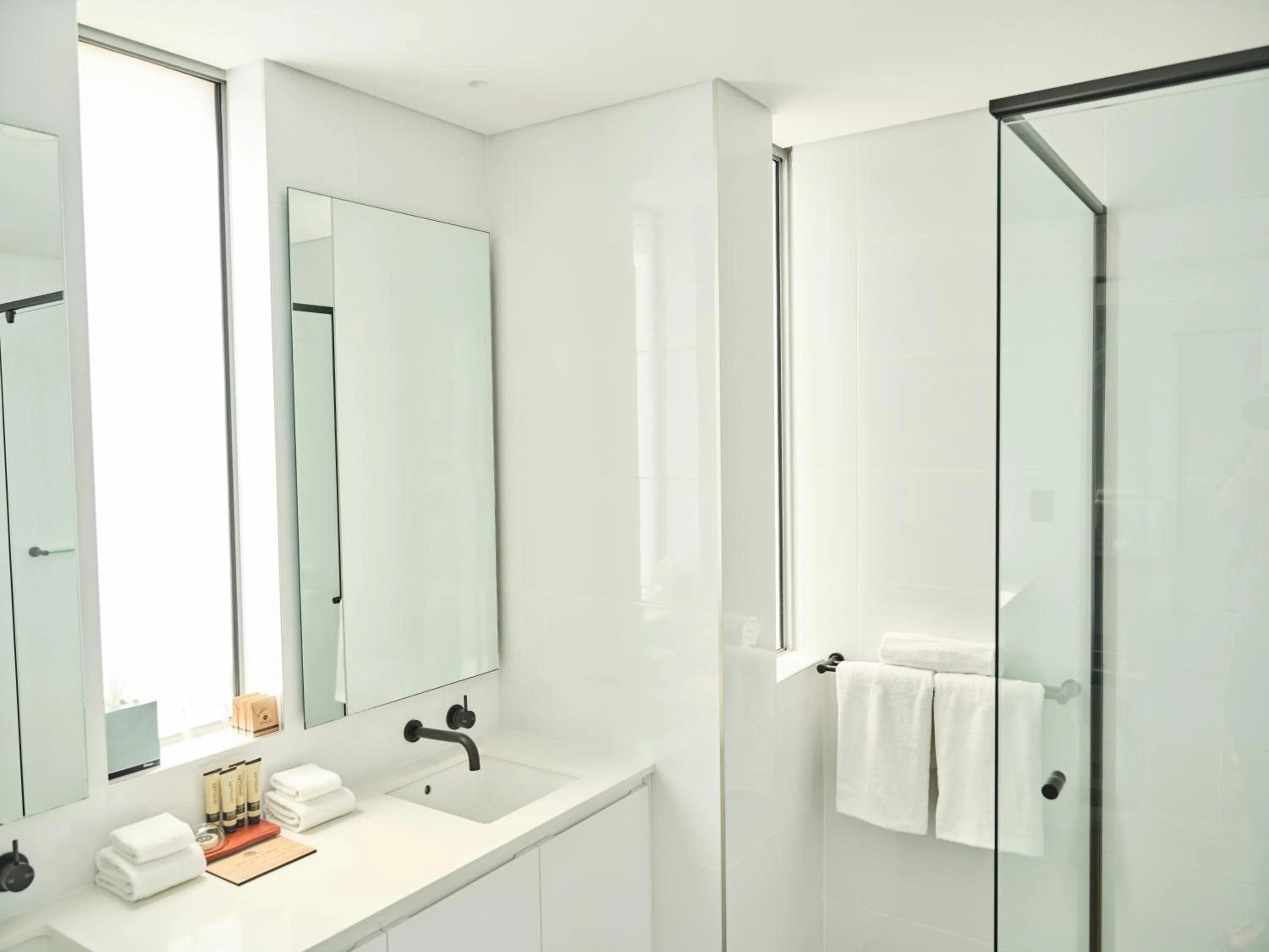 Shower in Maya Maya at Mandoon Estate