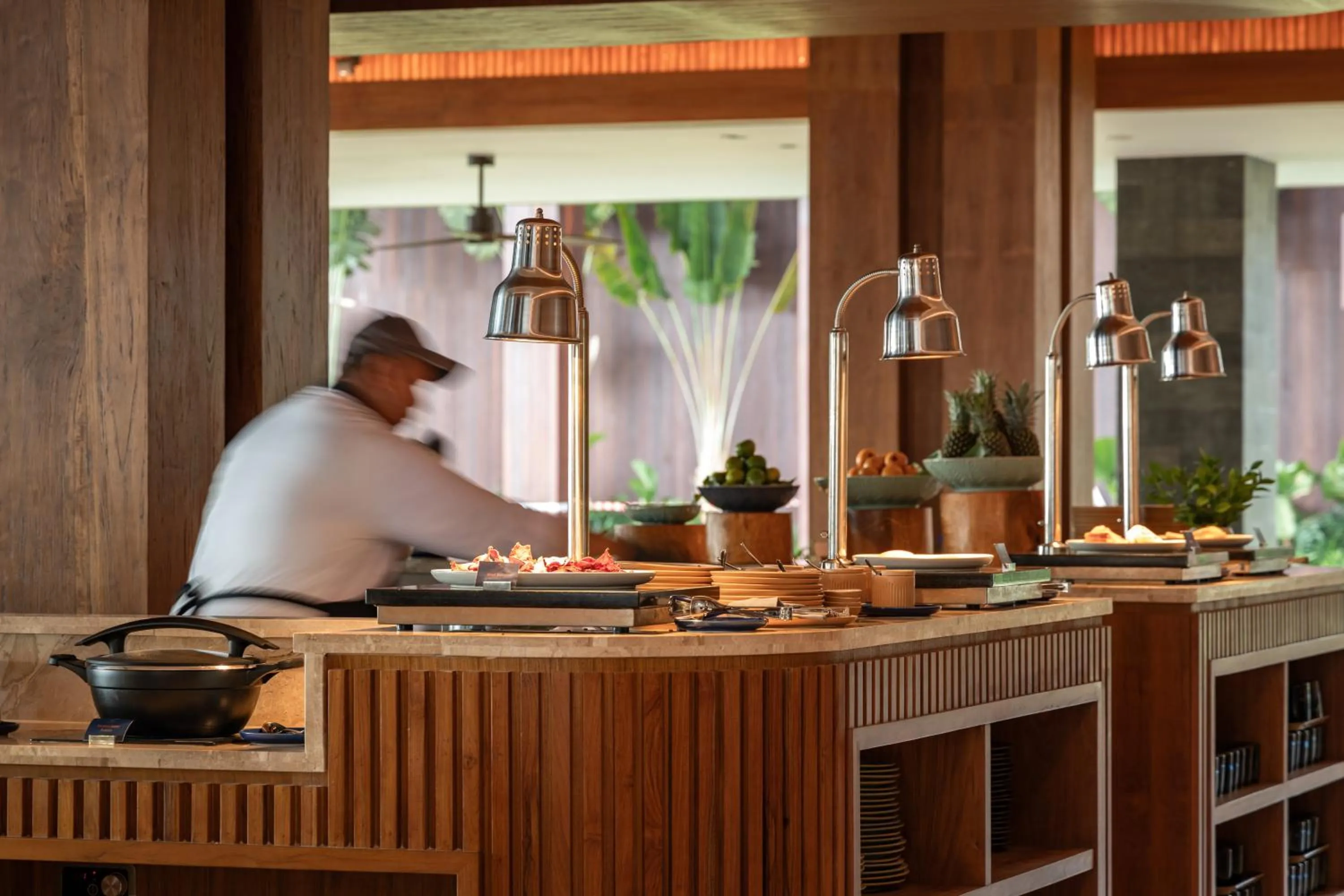 Restaurant/places to eat in Bali Beach Hotel