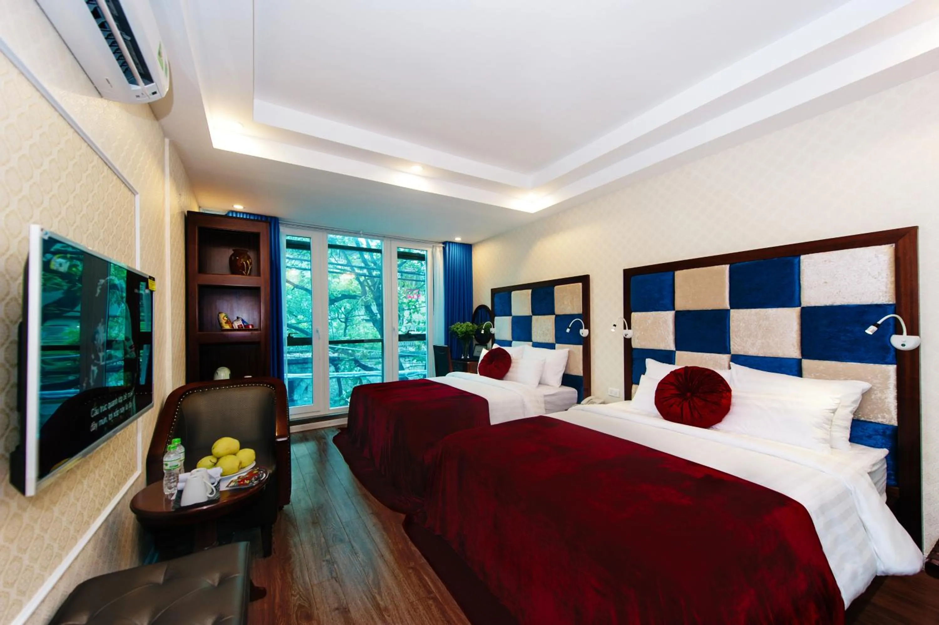 Photo of the whole room, Bed in Lavender Boutique House