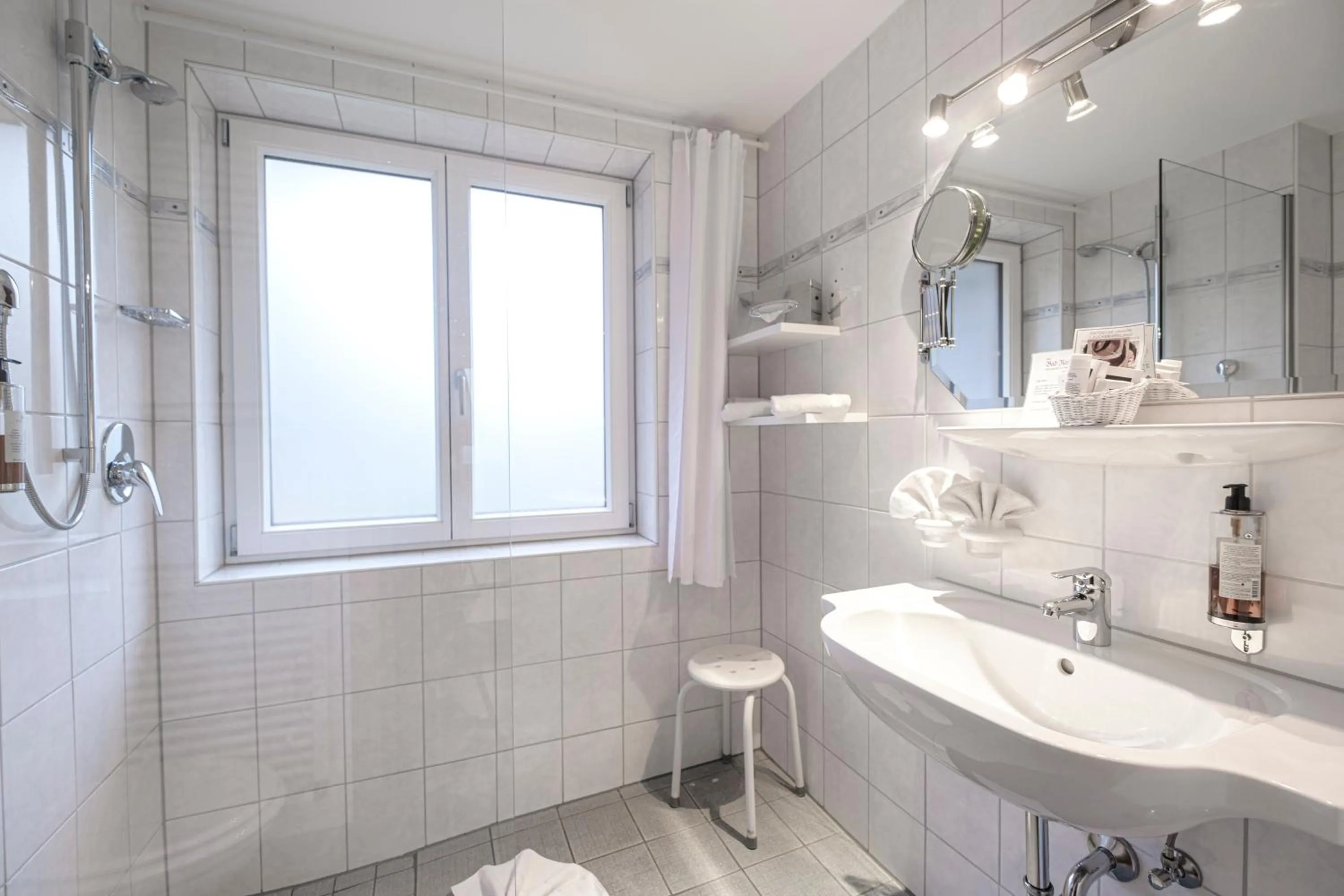 Shower in Hotel Bad Rain mit Oberstaufen PlusGolf