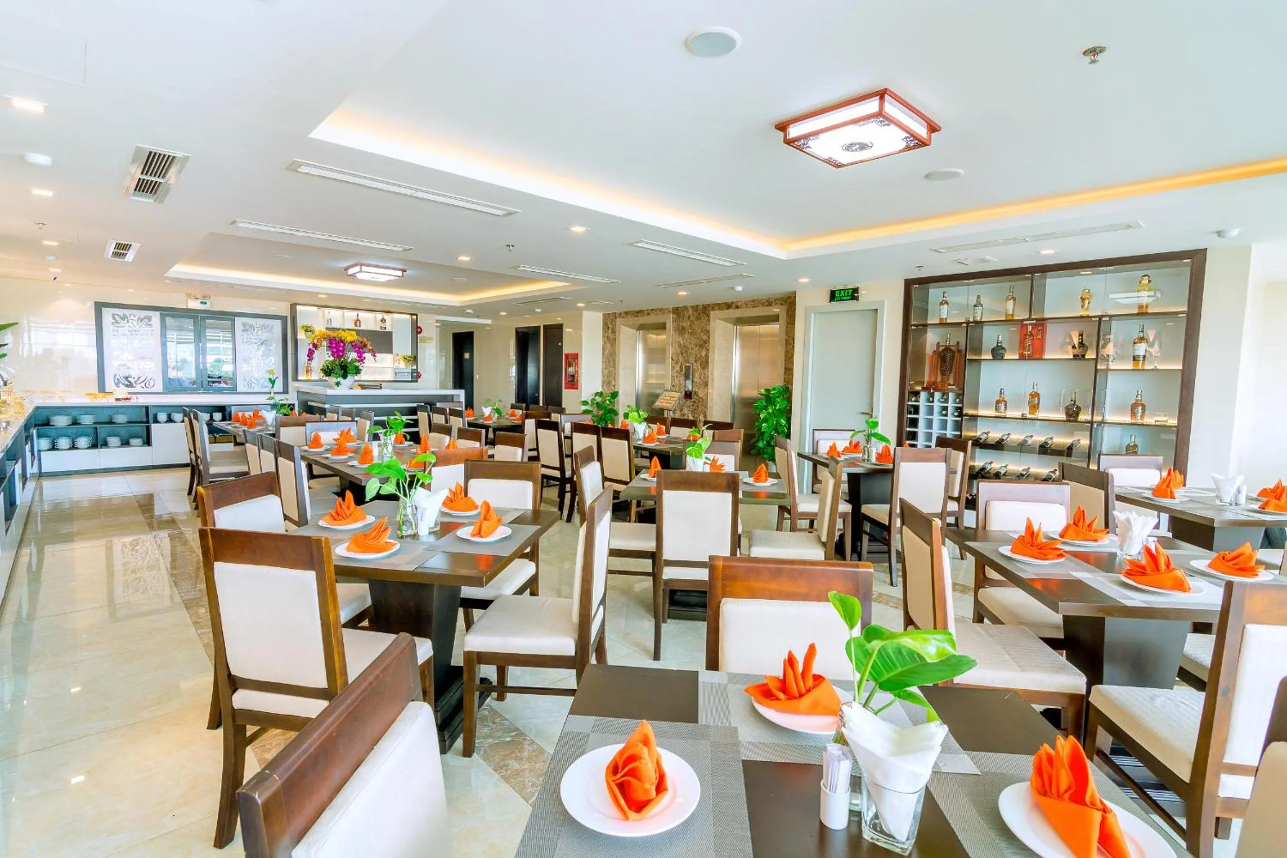 Restaurant/places to eat in Dana Marina Boutique Hotel