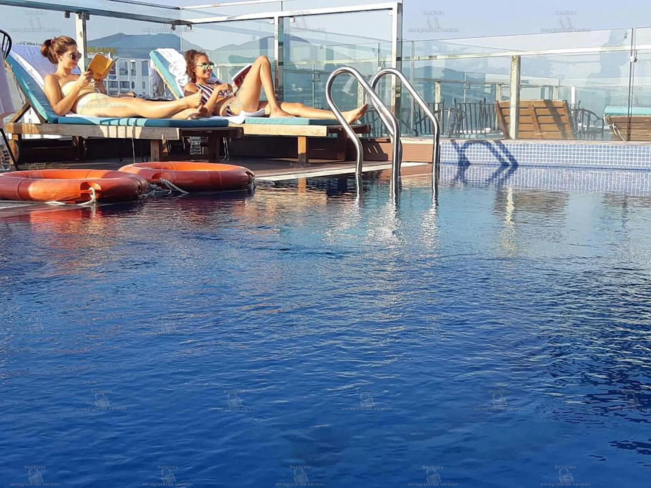 Swimming pool in Dana Marina Boutique Hotel