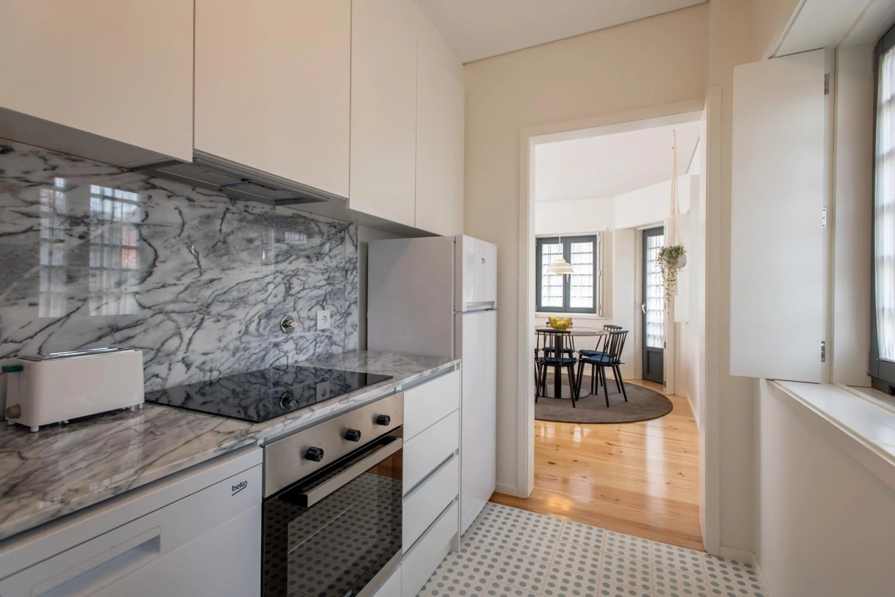 Kitchen or kitchenette in Oporto Serviced Apartments - Alvares Cabral