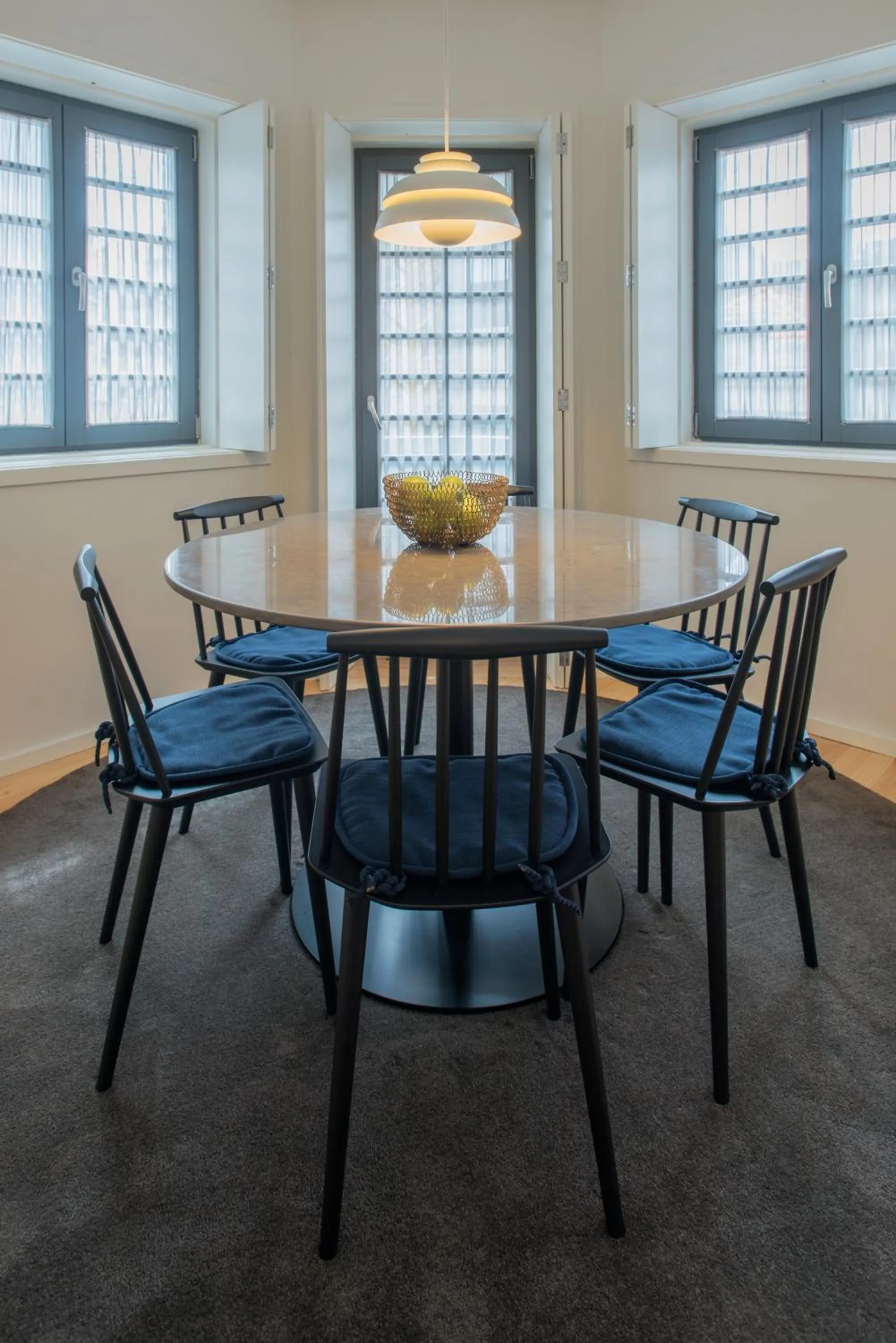 Dining area in Oporto Serviced Apartments - Alvares Cabral